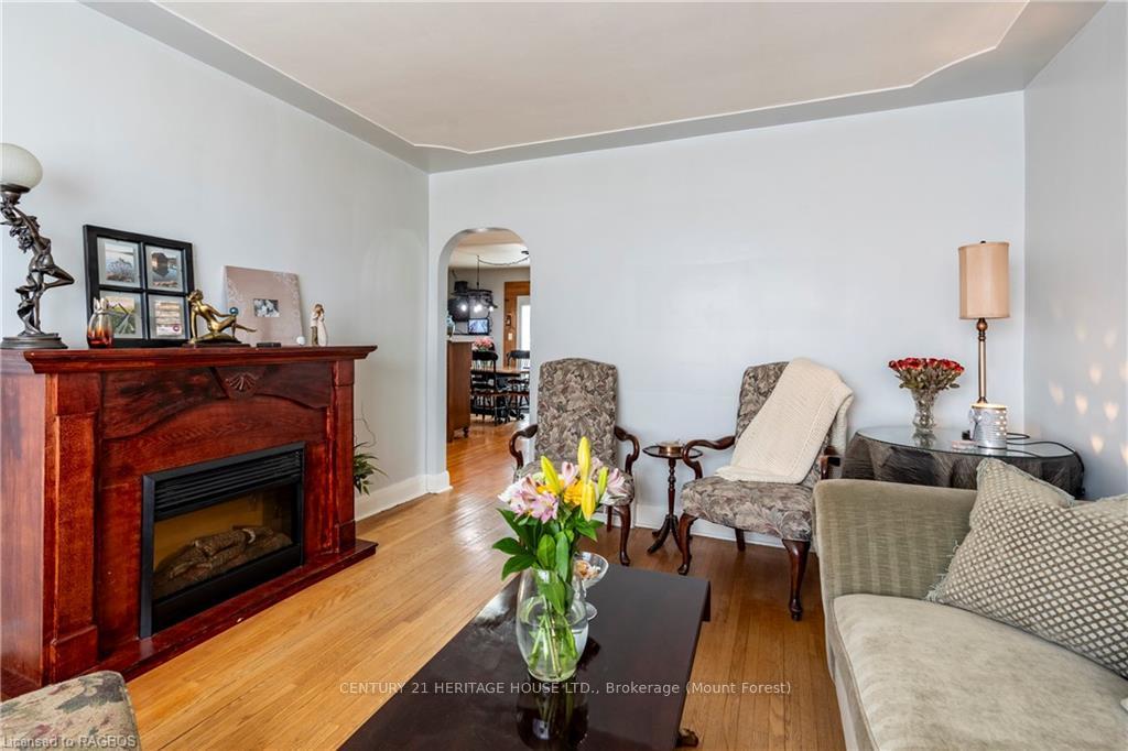 Photo 9 of 245 Melrose Avenue, Kitchener — HOMEH