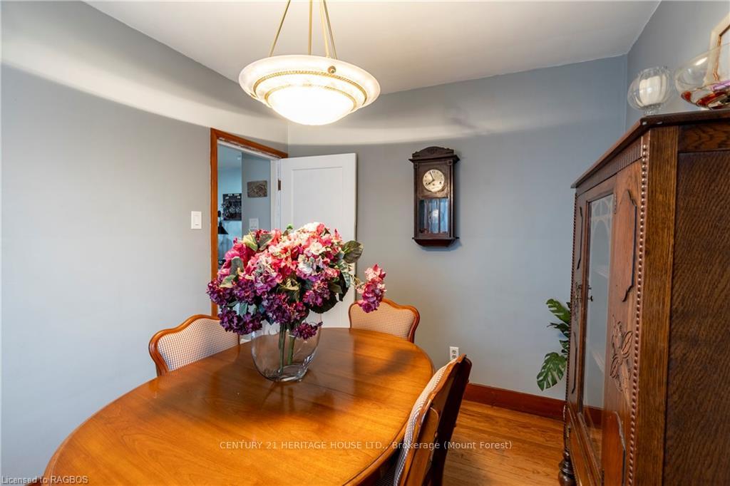 Photo 13 of 245 Melrose Avenue, Kitchener — HOMEH