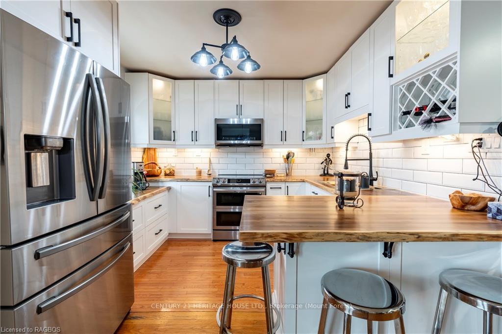 Photo 21 of 245 Melrose Avenue, Kitchener — HOMEH