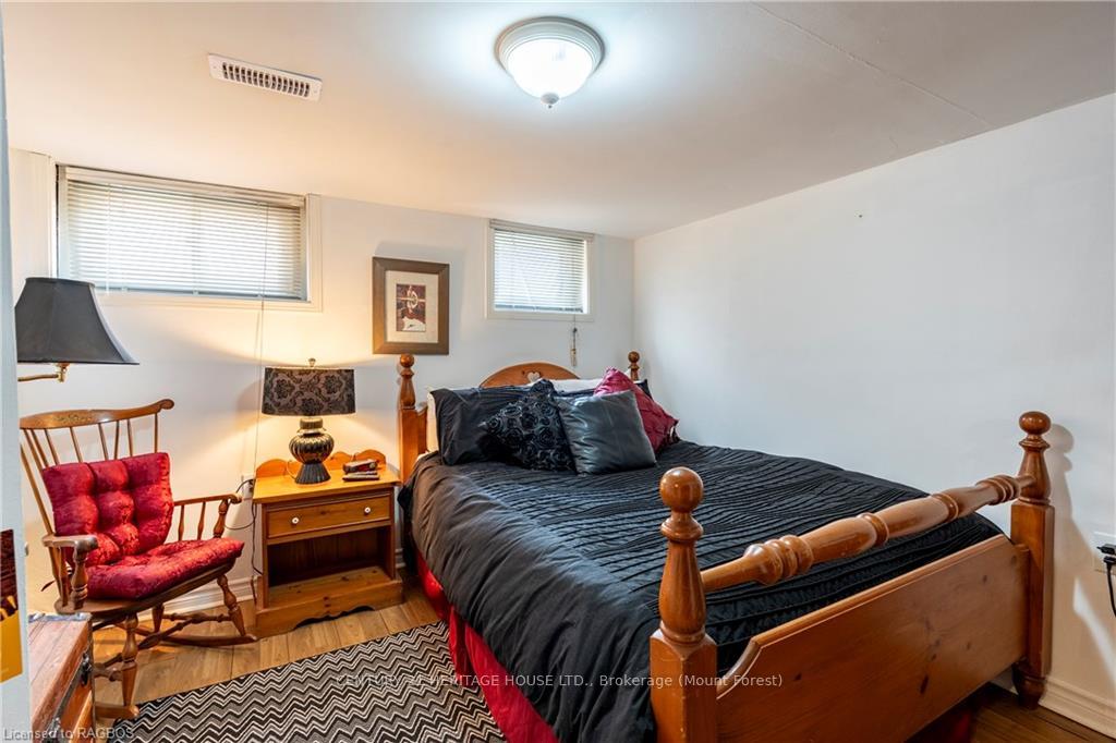 Photo 35 of 245 Melrose Avenue, Kitchener — HOMEH