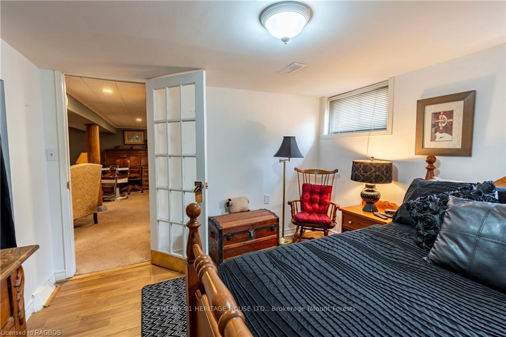 Photo 36 of 245 Melrose Avenue, Kitchener — HOMEH
