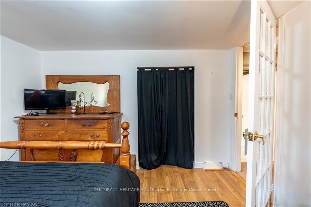 Photo 37 of 245 Melrose Avenue, Kitchener — HOMEH