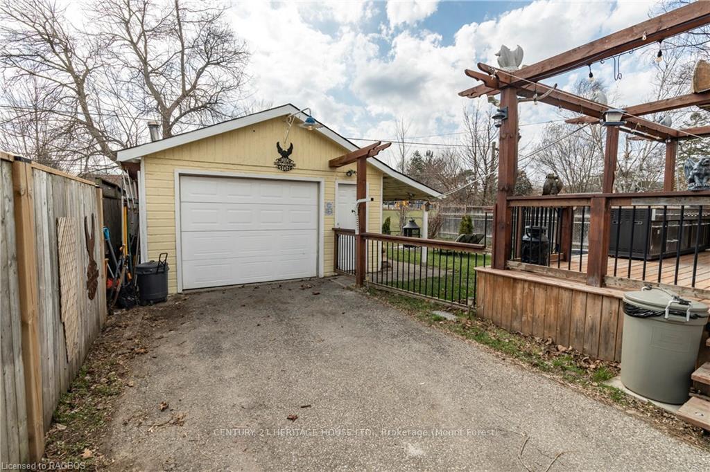 Photo 45 of 245 Melrose Avenue, Kitchener — HOMEH
