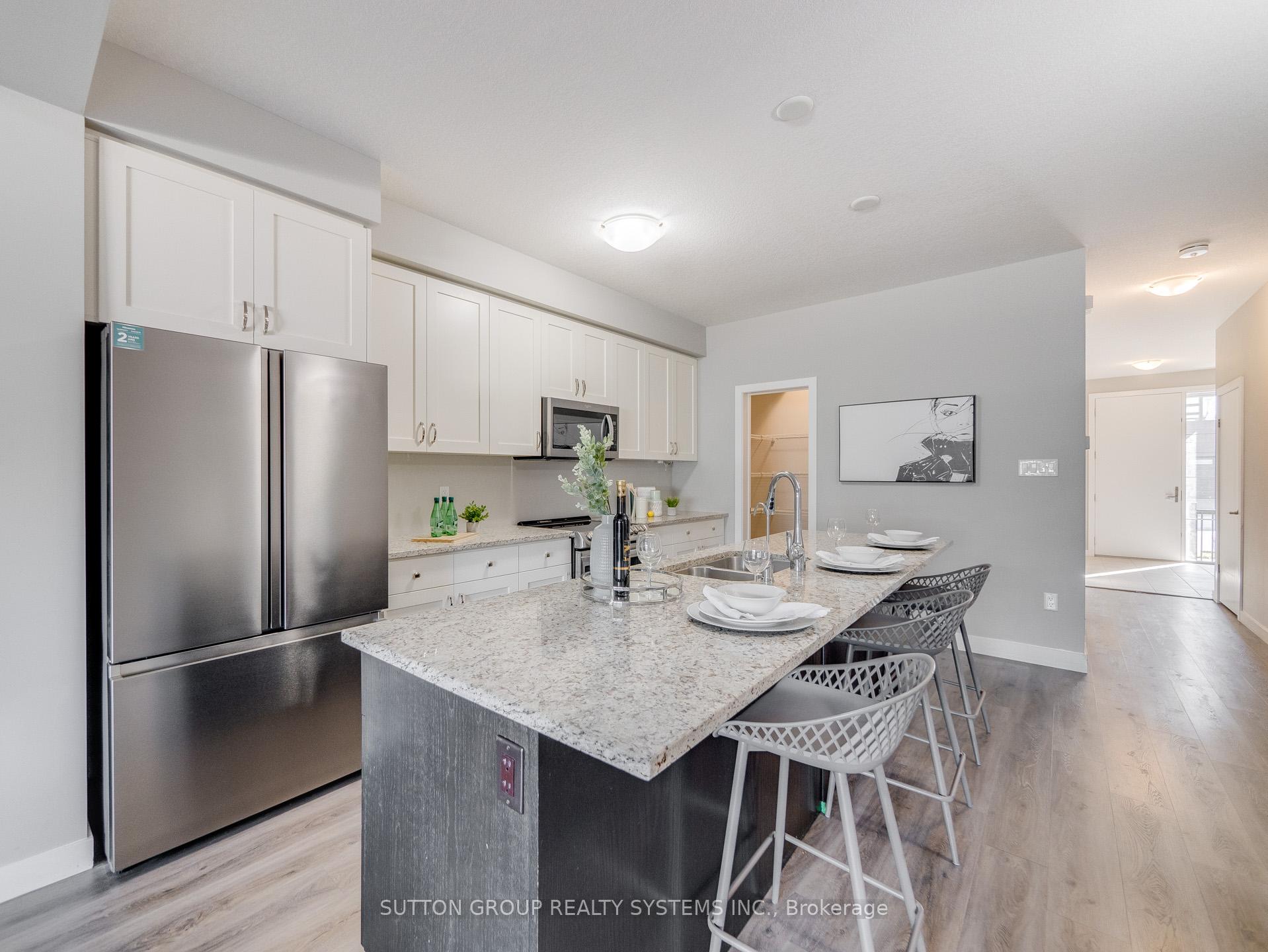 Photo 6 of 913 Robert Ferrie Drive, Kitchener — HOMEH