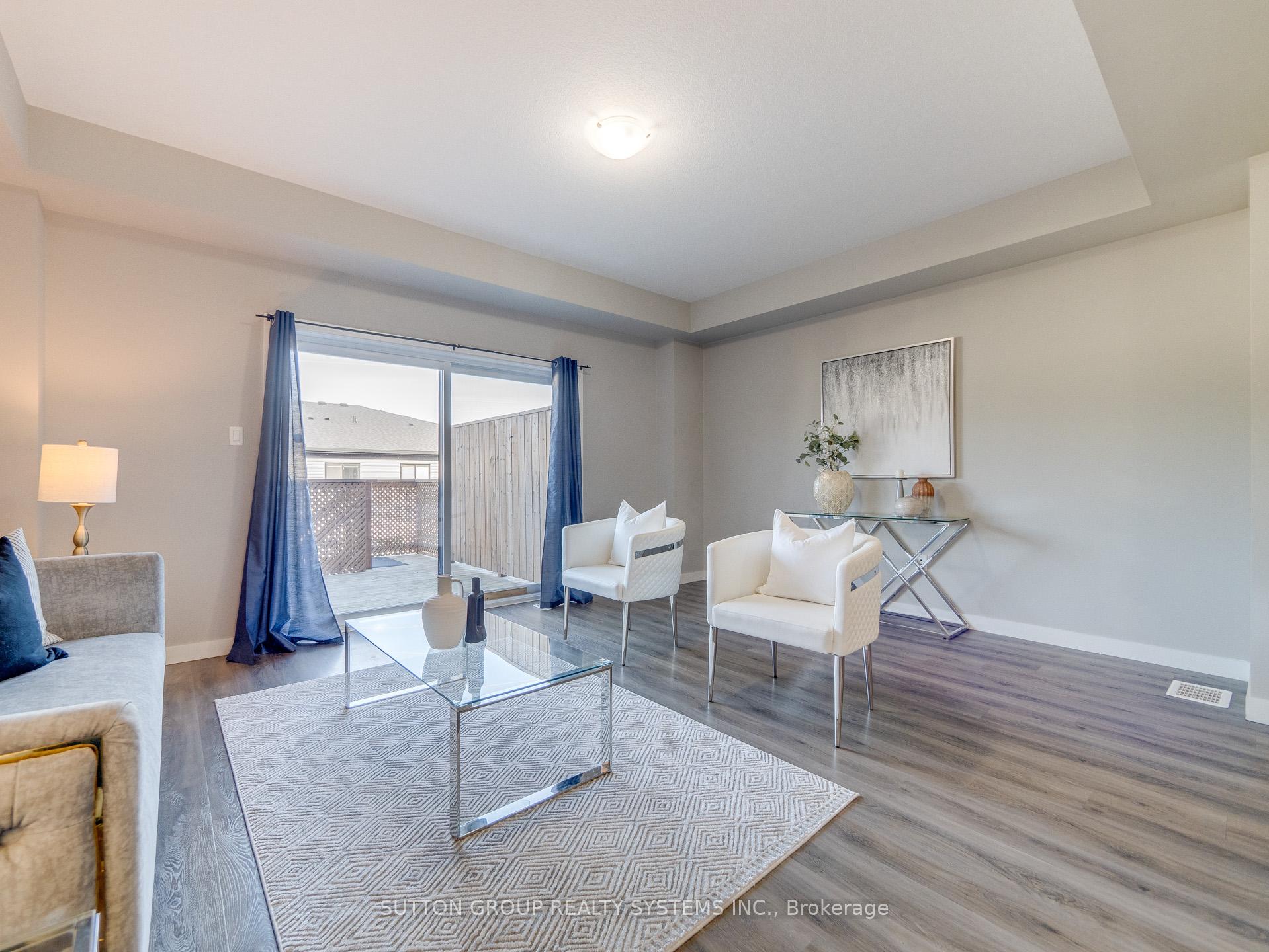 Photo 16 of 913 Robert Ferrie Drive, Kitchener — HOMEH