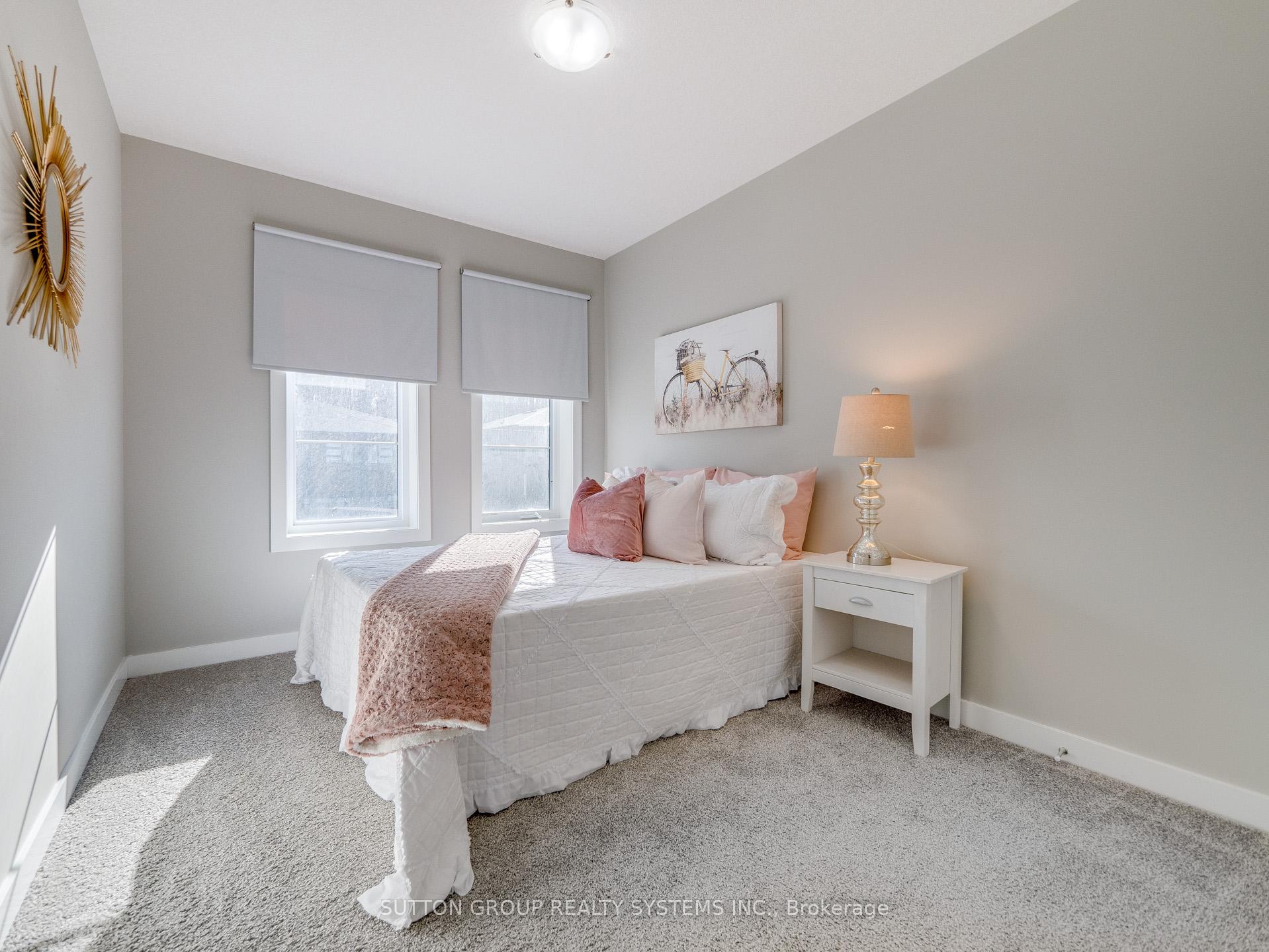 Photo 29 of 913 Robert Ferrie Drive, Kitchener — HOMEH