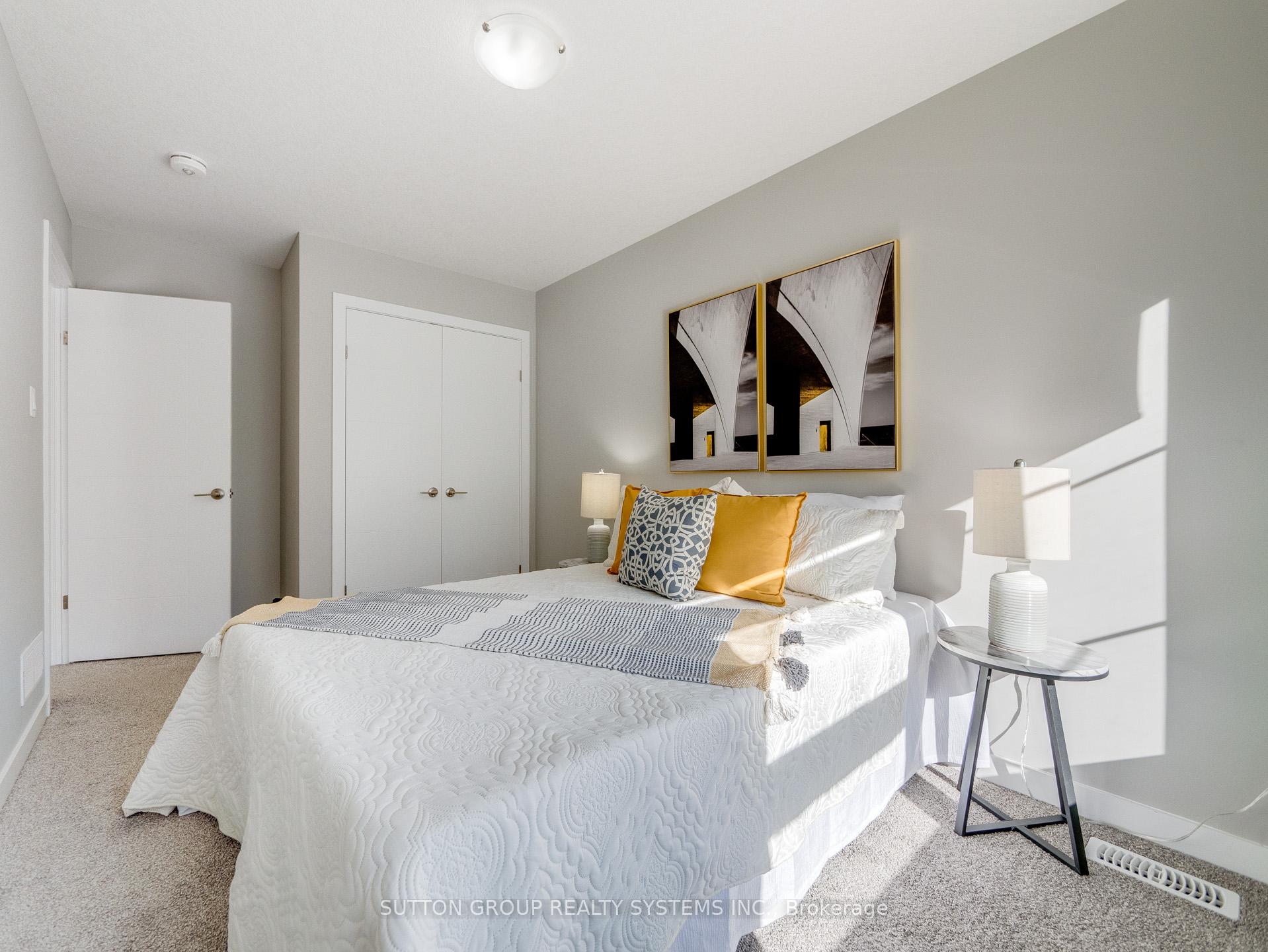 Photo 31 of 913 Robert Ferrie Drive, Kitchener — HOMEH