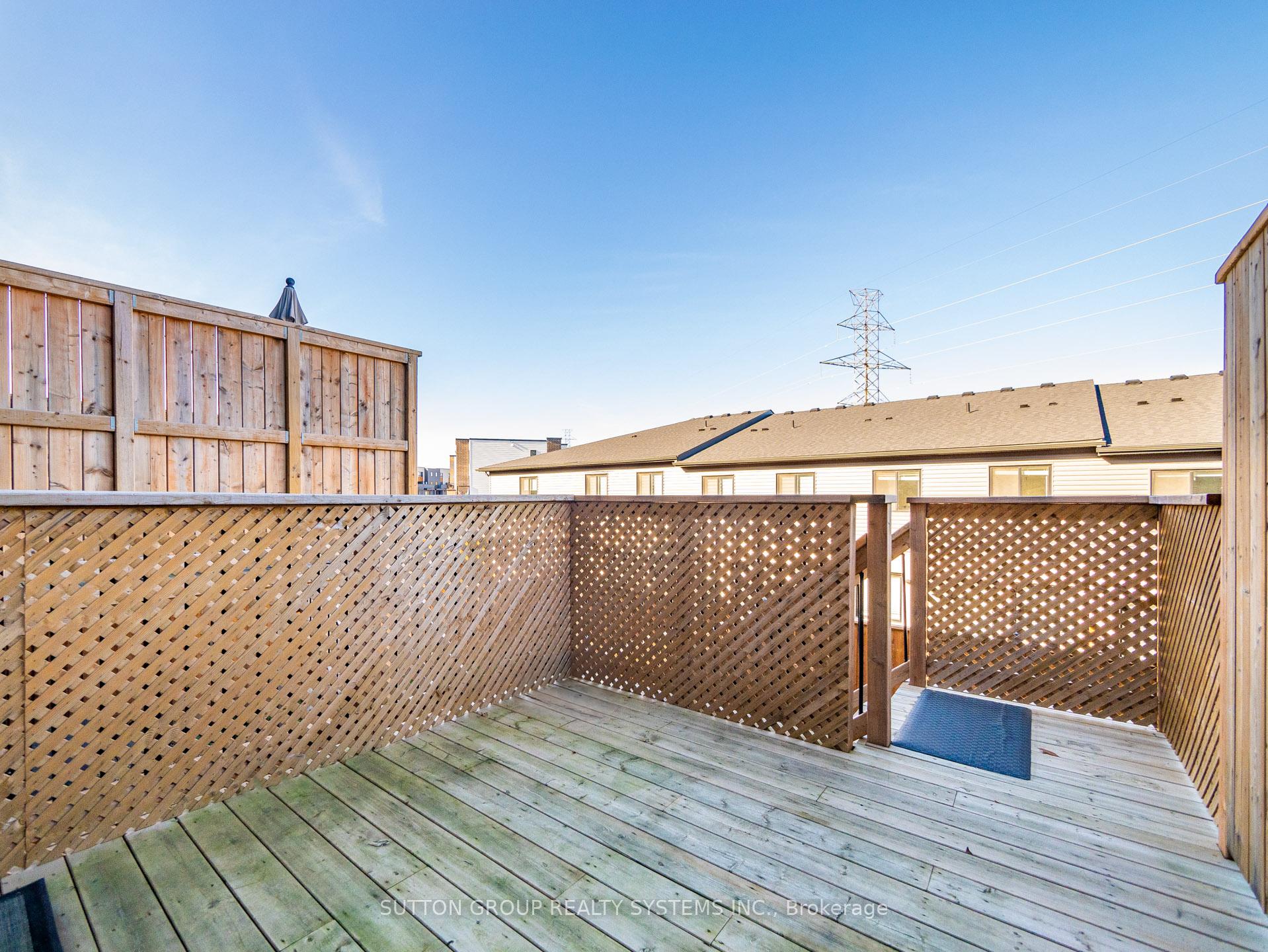 Photo 36 of 913 Robert Ferrie Drive, Kitchener — HOMEH
