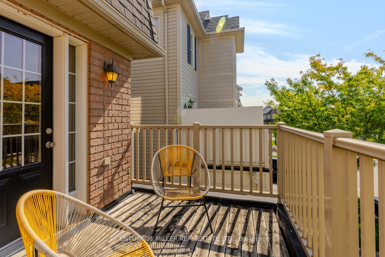 Photo 11 of 935 Deverell Place, Milton, Coates — HOMEH