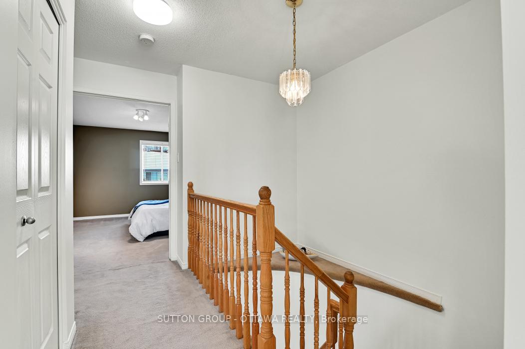 Photo 13 of 645 Aberfoyle Circle NE, Ottawa, Kanata - Morgan's Grant/South March — HOMEH