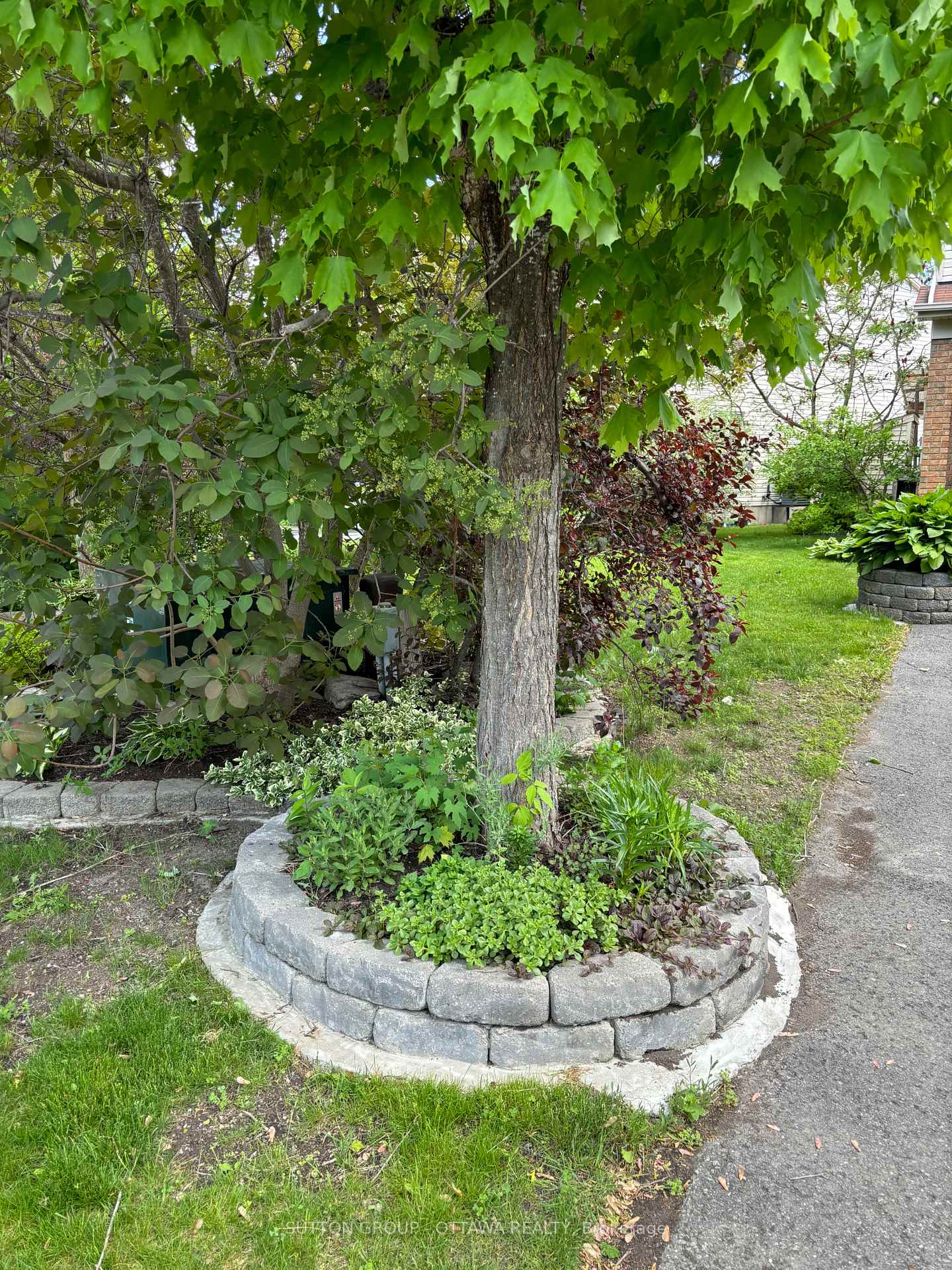 Photo 40 of 645 Aberfoyle Circle NE, Ottawa, Kanata - Morgan's Grant/South March — HOMEH