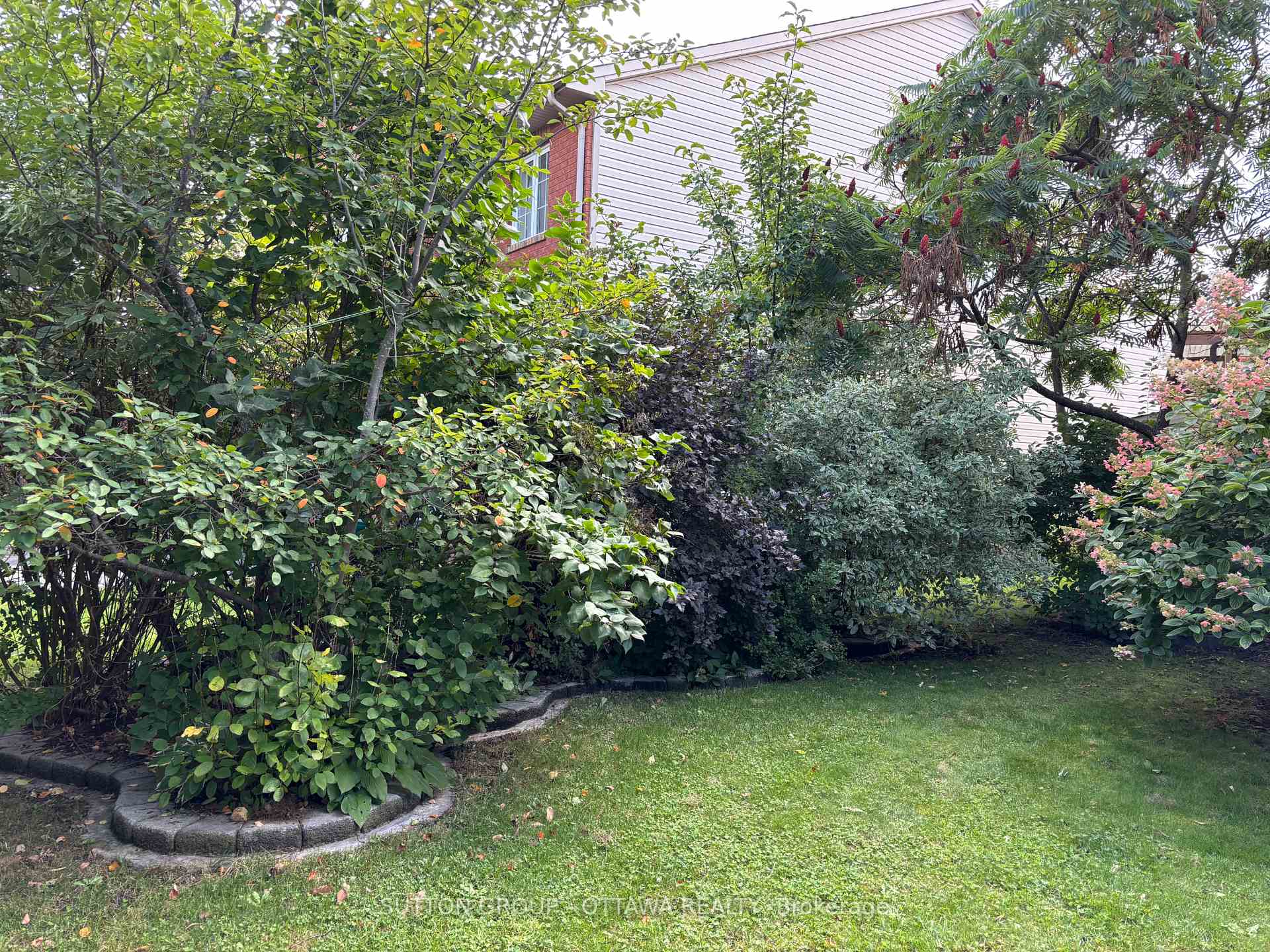 Photo 43 of 645 Aberfoyle Circle NE, Ottawa, Kanata - Morgan's Grant/South March — HOMEH