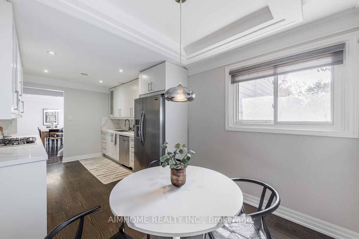 Photo 12 of 51 Royal Orchard Boulevard, Markham, Royal Orchard — HOMEH