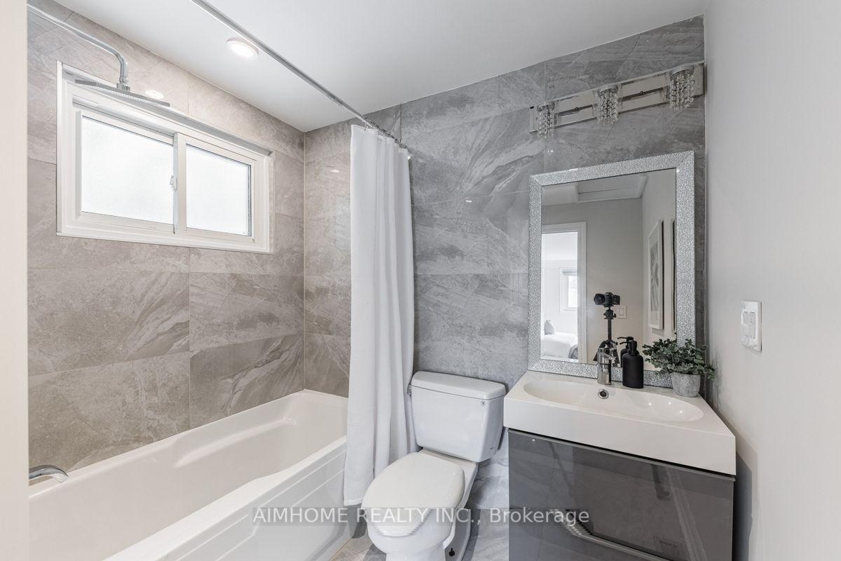 Photo 19 of 51 Royal Orchard Boulevard, Markham, Royal Orchard — HOMEH