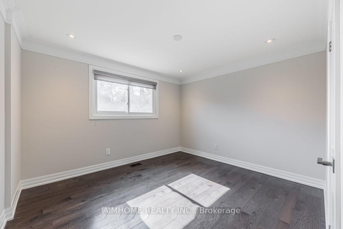 Photo 28 of 51 Royal Orchard Boulevard, Markham, Royal Orchard — HOMEH