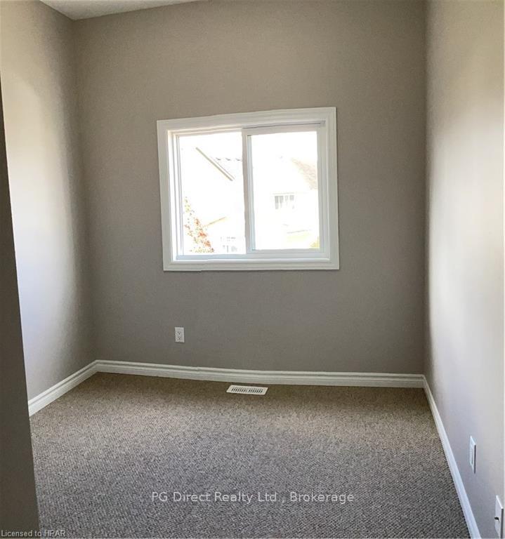 Photo 6 of 81 Donnenwerth Drive, Kitchener — HOMEH