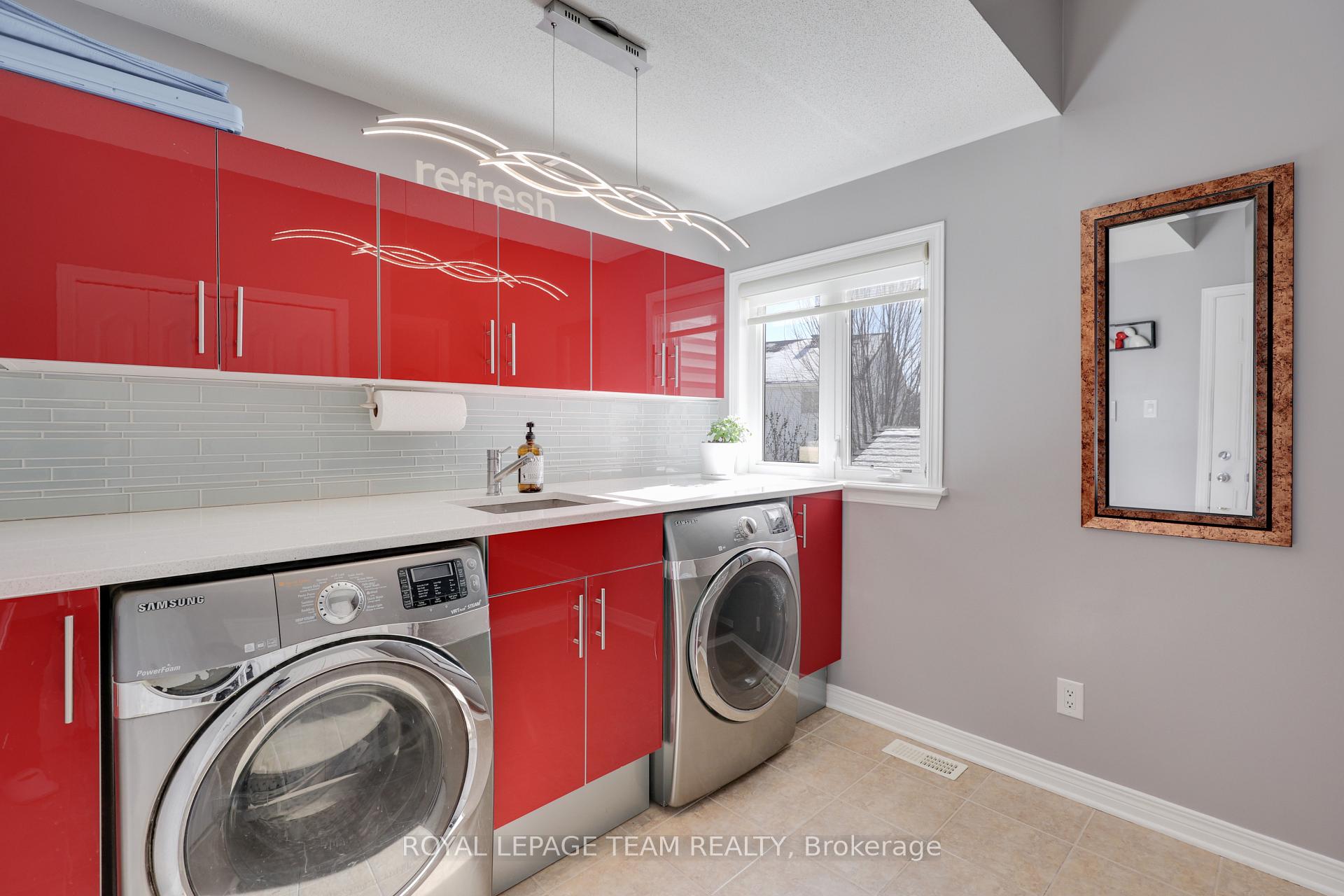 Photo 4 of 726 Kilmar Crescent, Ottawa, Kanata - Kanata Lakes/Heritage Hills — HOMEH
