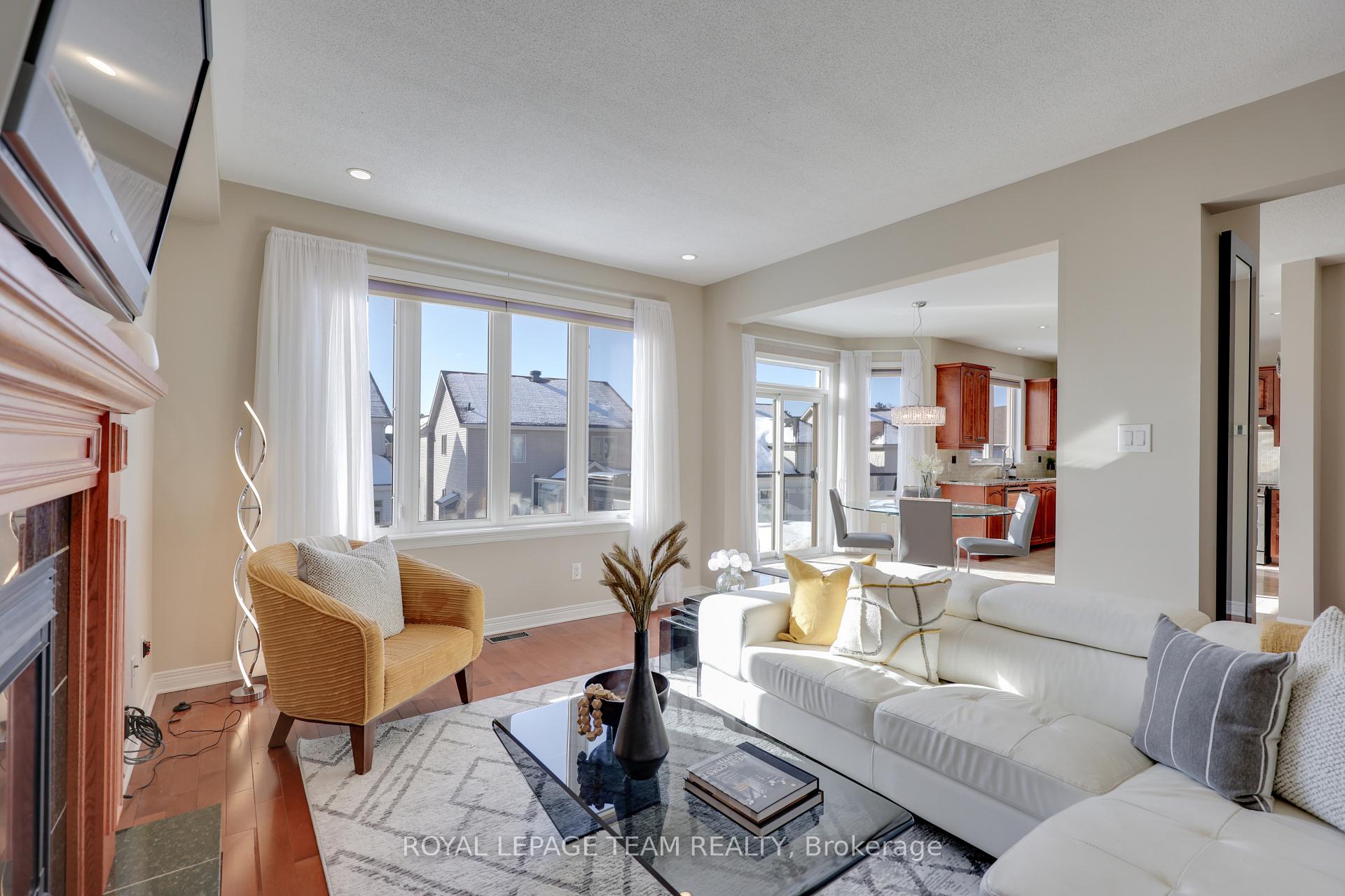 Photo 11 of 726 Kilmar Crescent, Ottawa, Kanata - Kanata Lakes/Heritage Hills — HOMEH