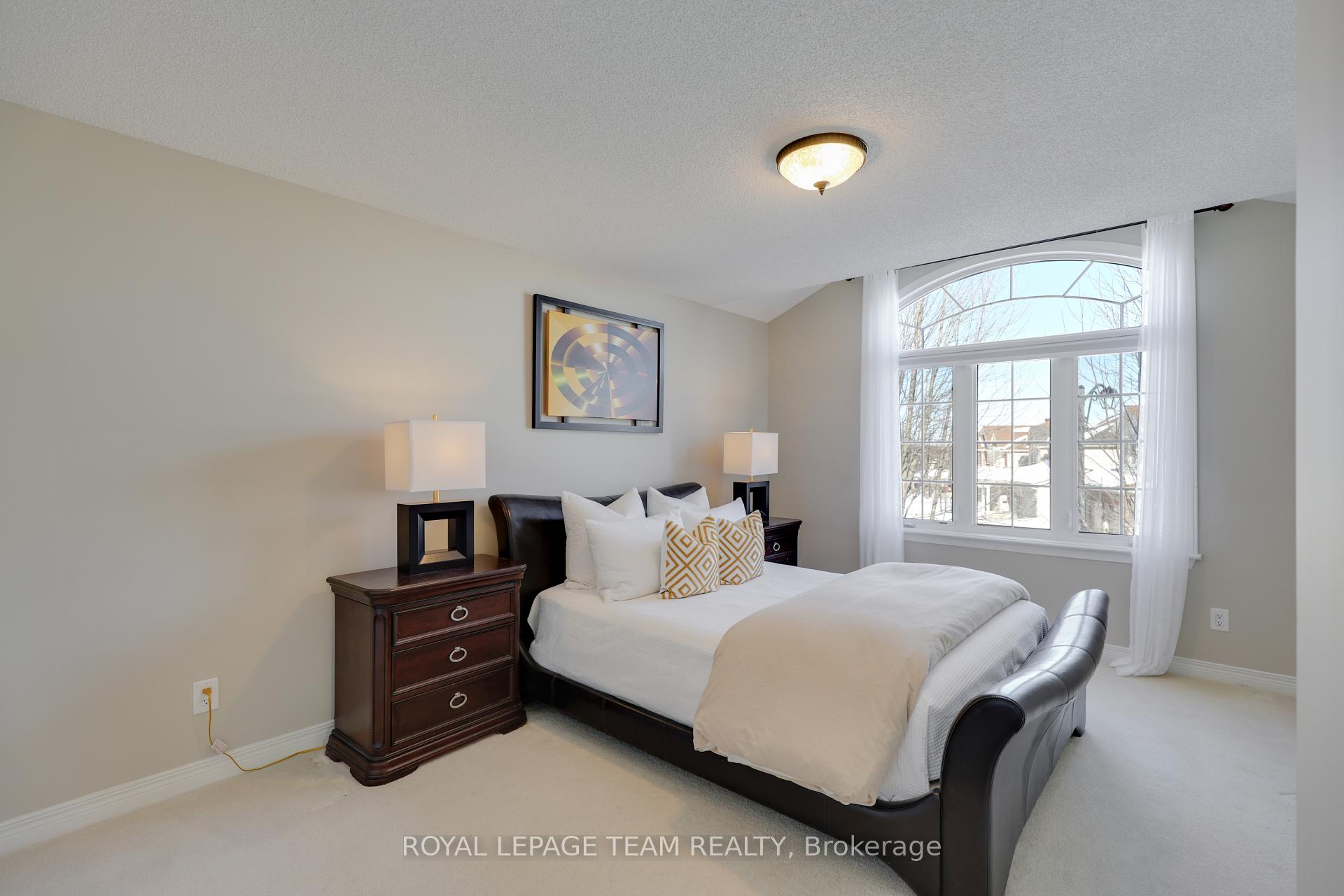 Photo 20 of 726 Kilmar Crescent, Ottawa, Kanata - Kanata Lakes/Heritage Hills — HOMEH