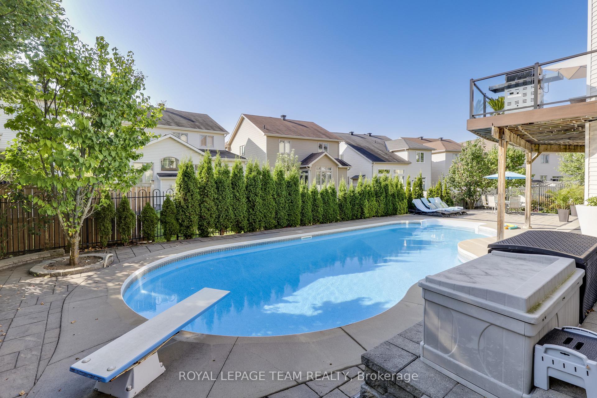 Photo 39 of 726 Kilmar Crescent, Ottawa, Kanata - Kanata Lakes/Heritage Hills — HOMEH