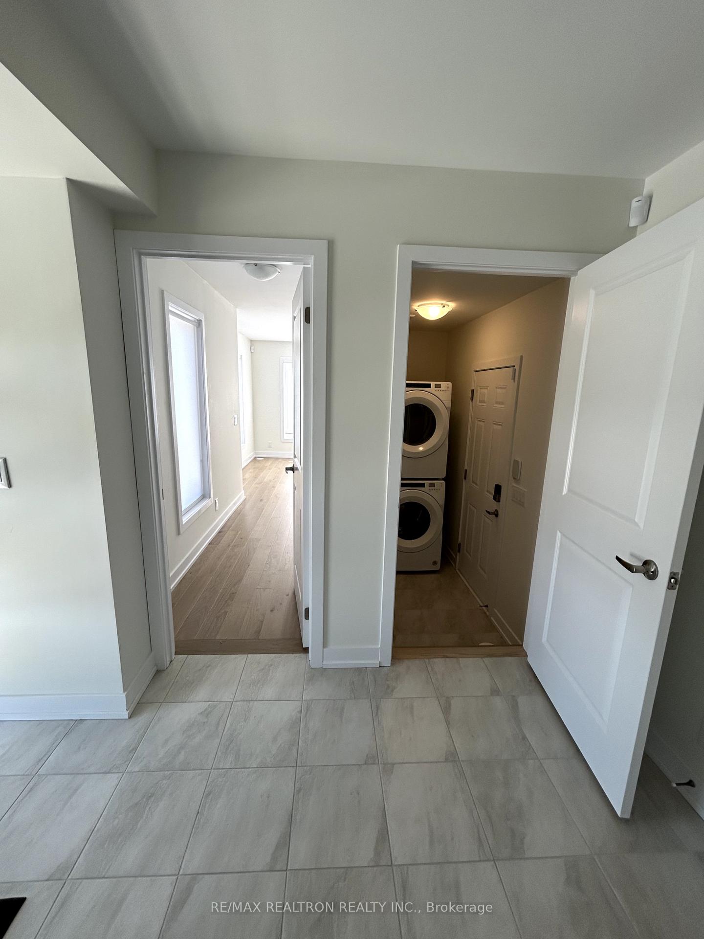 Photo 7 of 46 Herman Gilroy Lane, Markham, Angus Glen — HOMEH