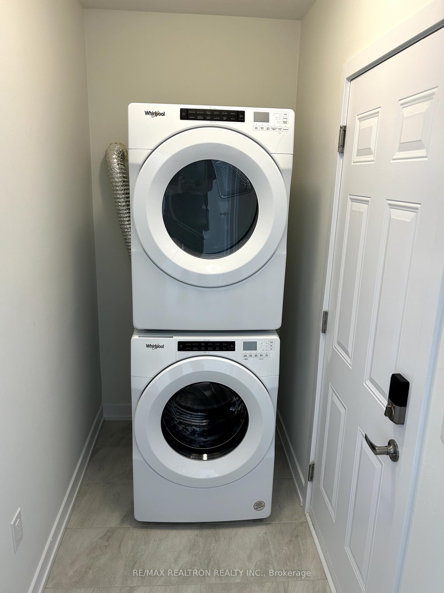 Photo 8 of 46 Herman Gilroy Lane, Markham, Angus Glen — HOMEH