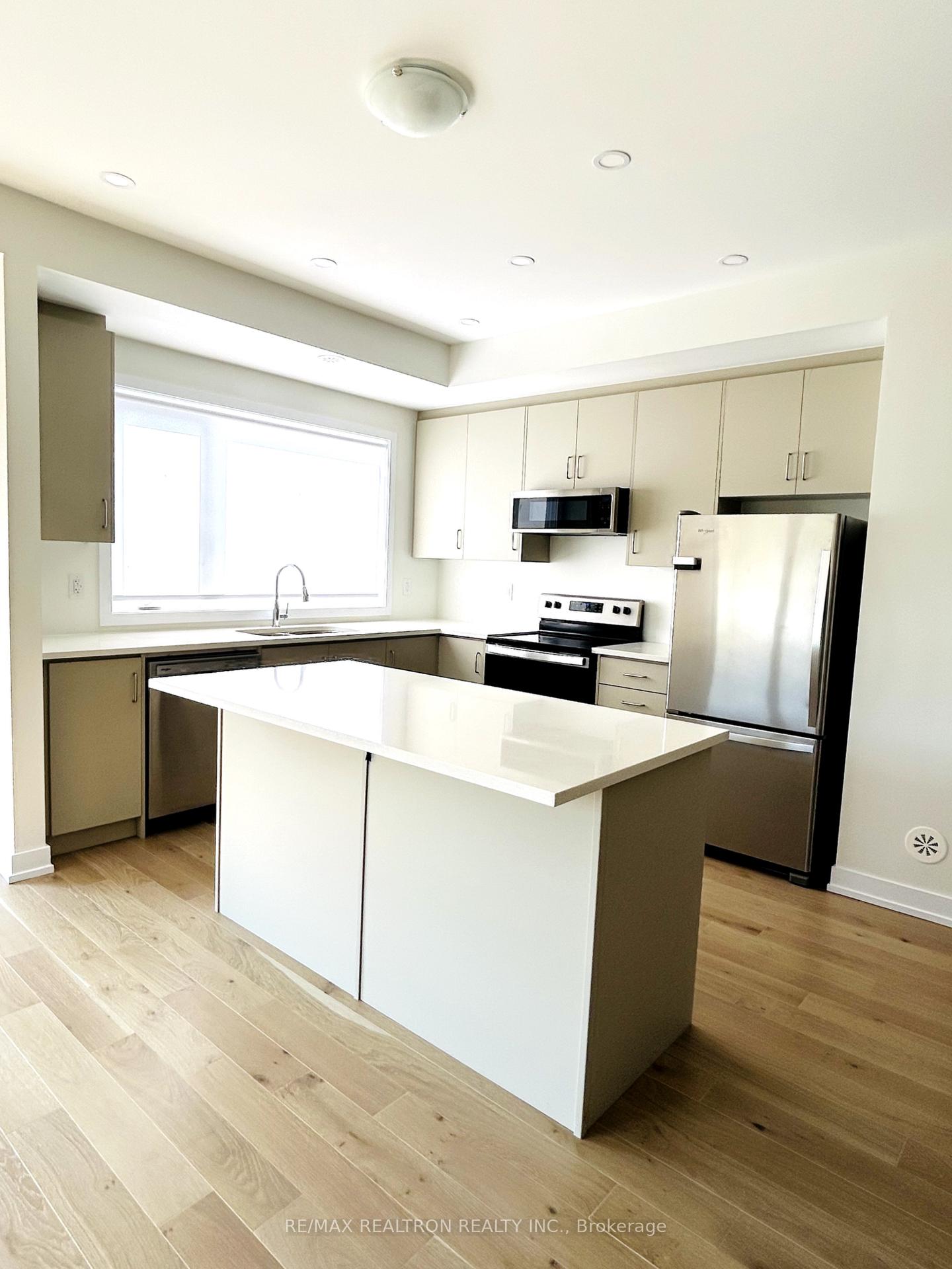 Photo 11 of 46 Herman Gilroy Lane, Markham, Angus Glen — HOMEH
