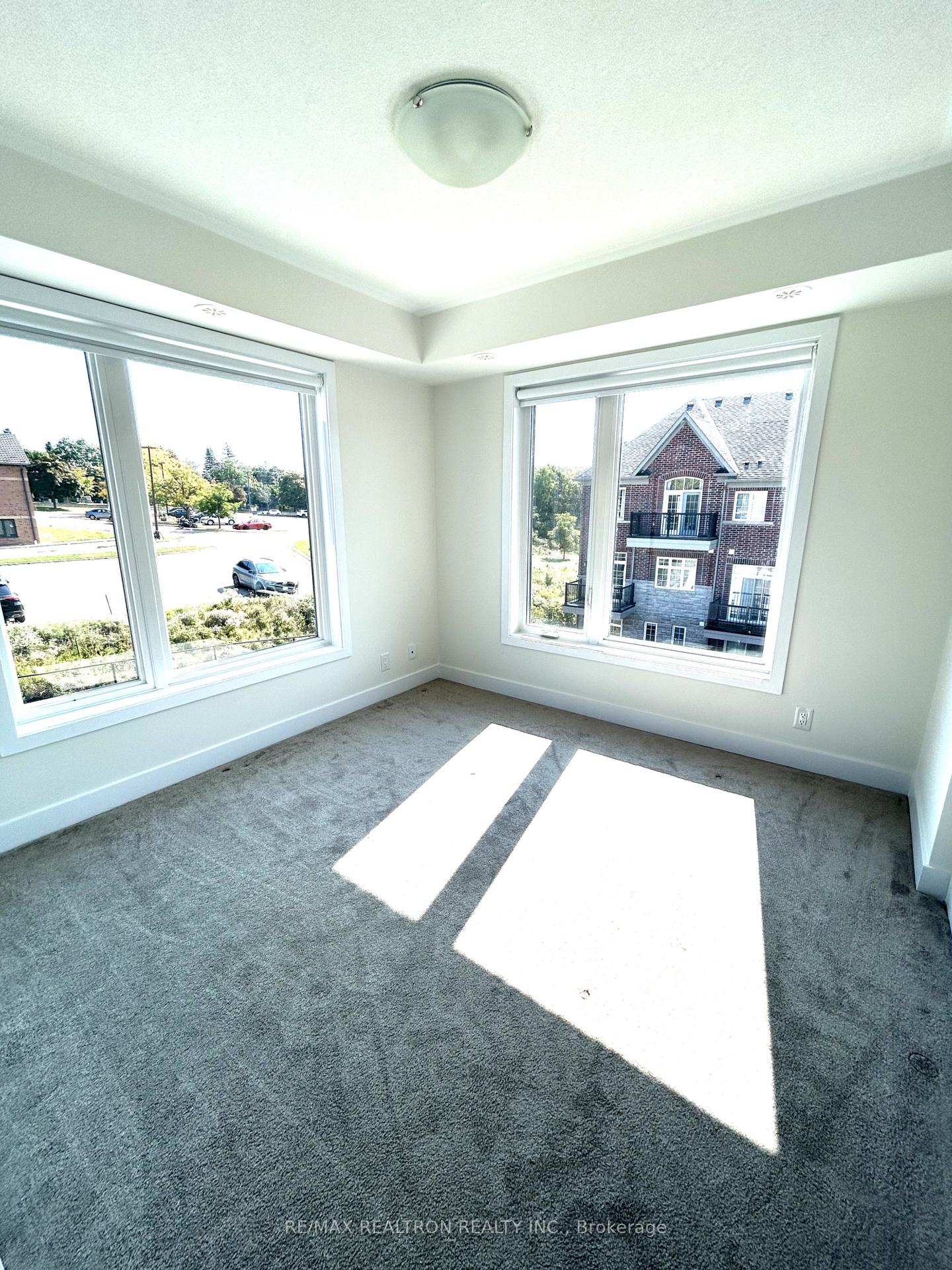 Photo 22 of 46 Herman Gilroy Lane, Markham, Angus Glen — HOMEH
