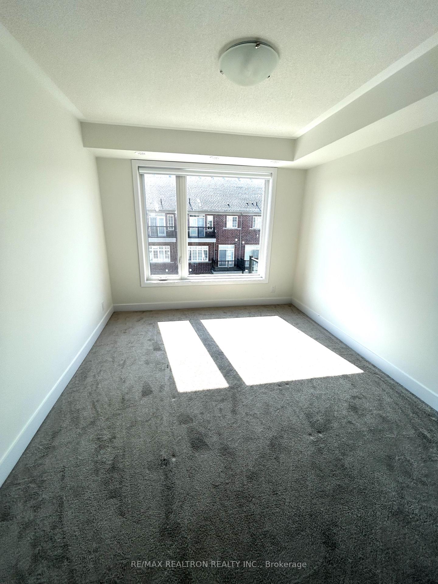 Photo 23 of 46 Herman Gilroy Lane, Markham, Angus Glen — HOMEH