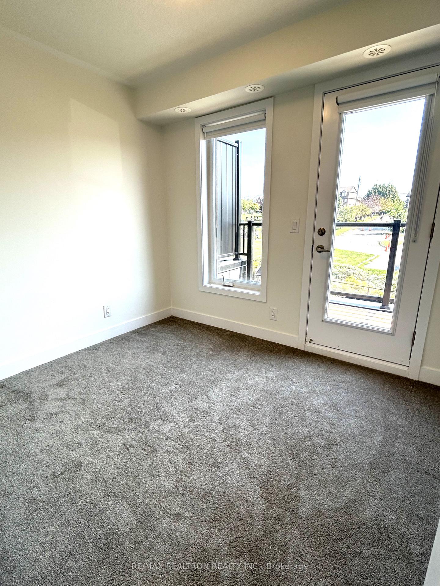 Photo 26 of 46 Herman Gilroy Lane, Markham, Angus Glen — HOMEH