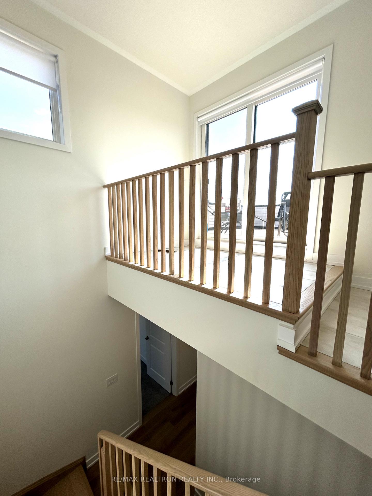 Photo 30 of 46 Herman Gilroy Lane, Markham, Angus Glen — HOMEH