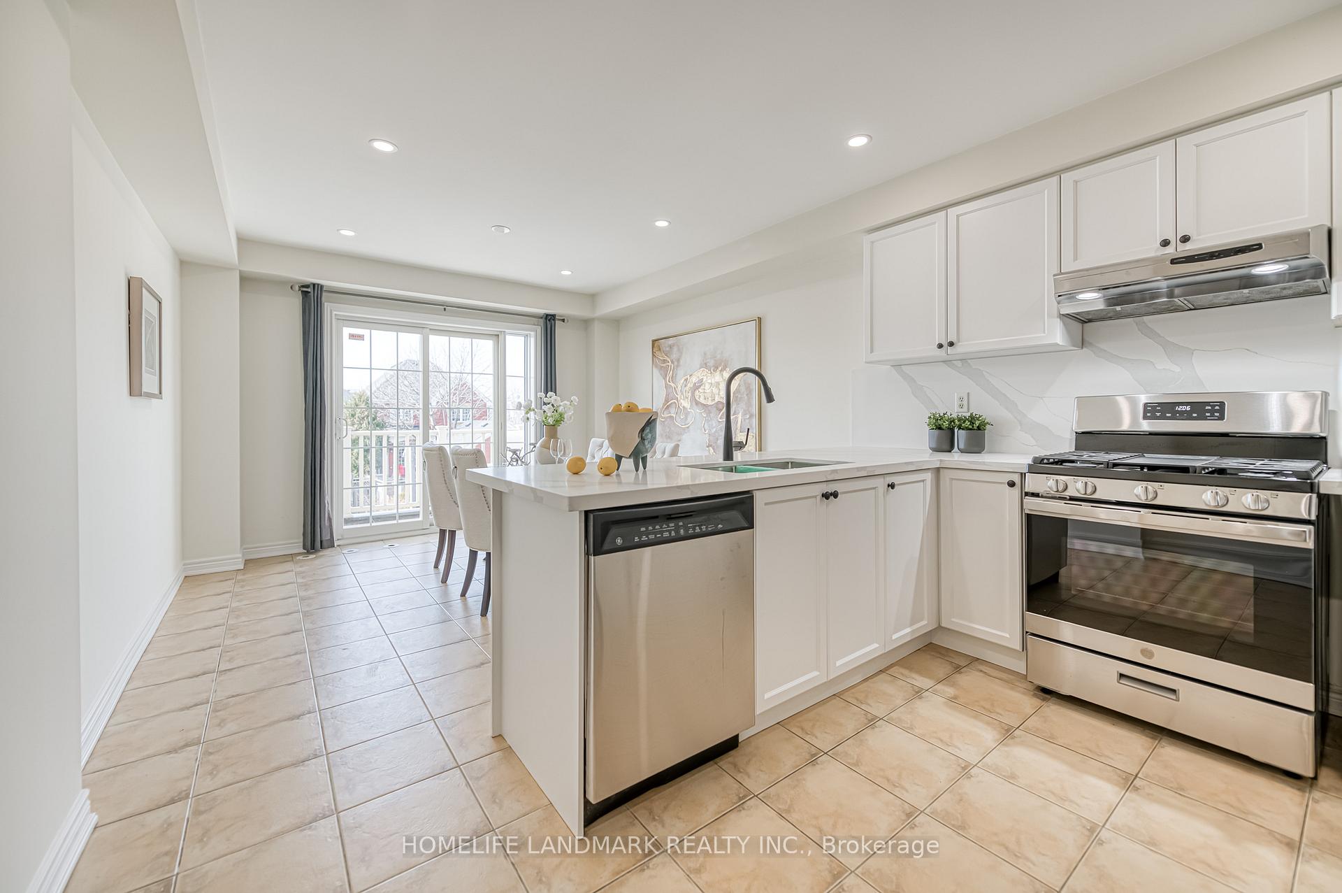 Photo 9 of 2827 Bur Oak Avenue, Markham, Cornell — HOMEH