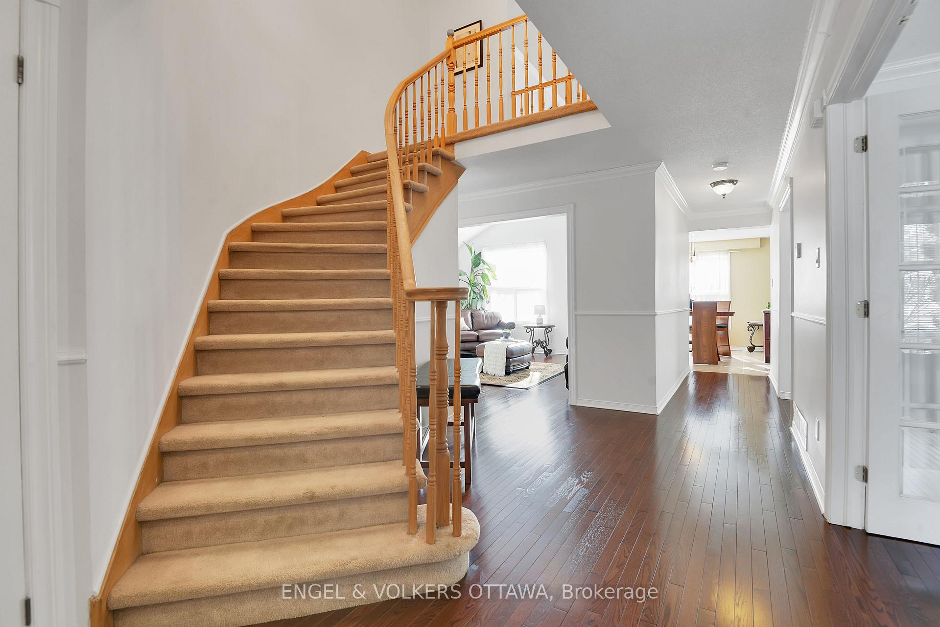 Photo 4 of 33 Morgan's Grant Way, Ottawa, Kanata - Morgan's Grant/South March — HOMEH