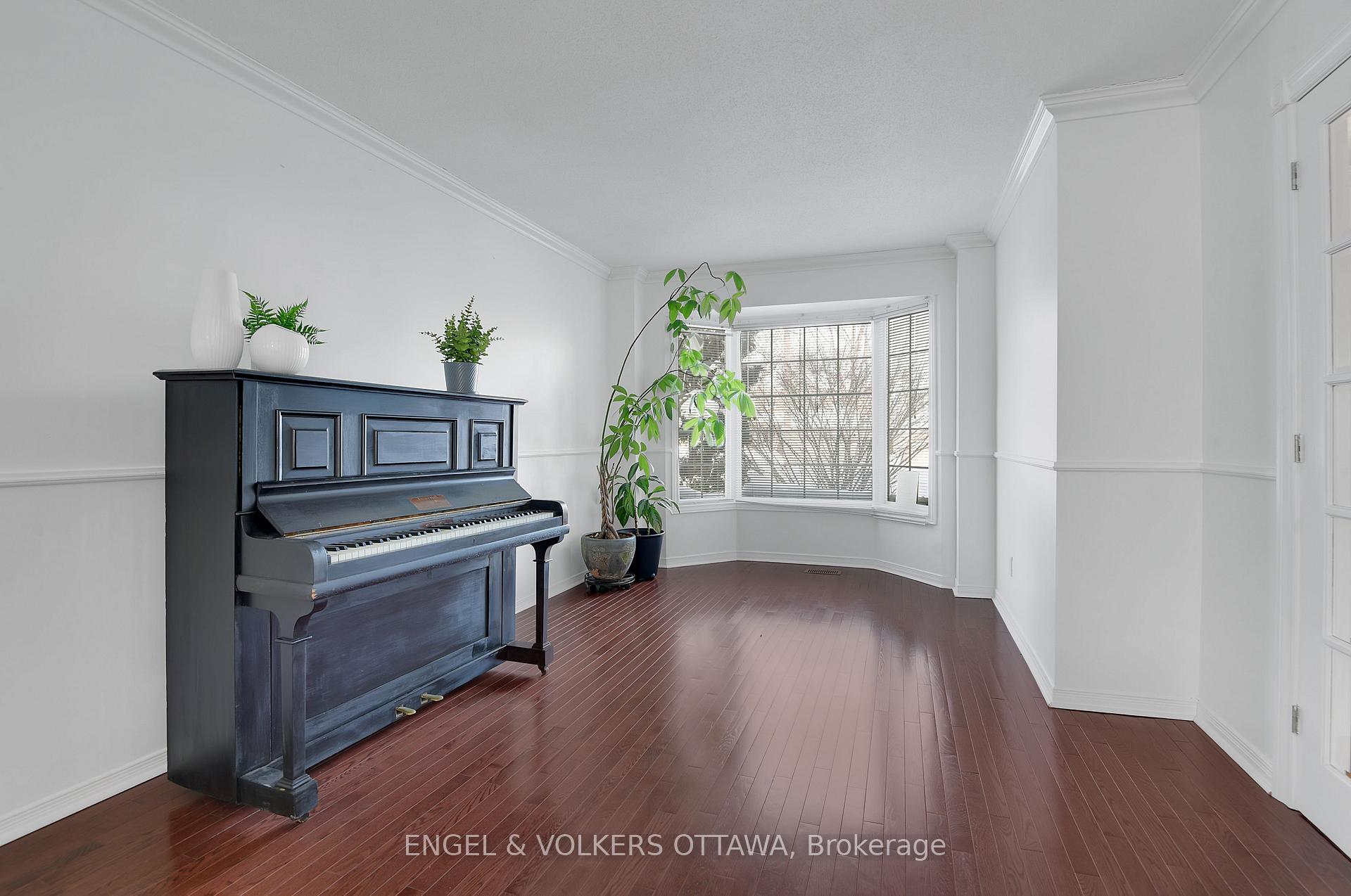 Photo 13 of 33 Morgan's Grant Way, Ottawa, Kanata - Morgan's Grant/South March — HOMEH