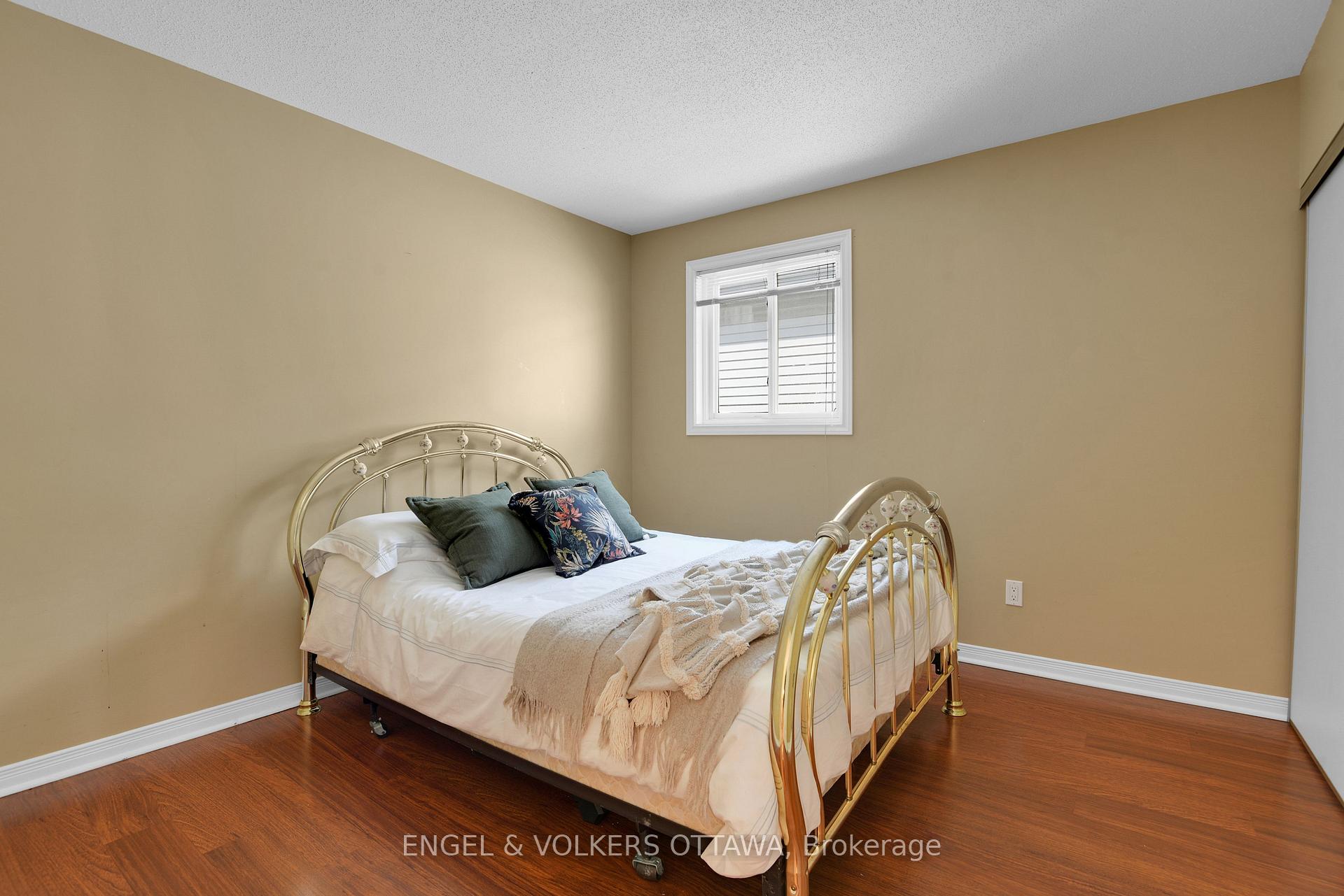 Photo 23 of 33 Morgan's Grant Way, Ottawa, Kanata - Morgan's Grant/South March — HOMEH