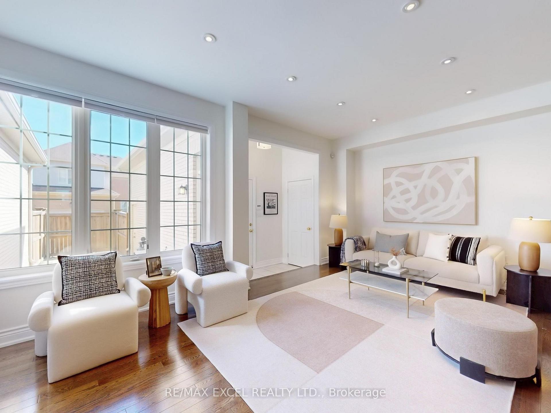 Photo 3 of 10327 Woodbine Avenue, Markham, Cathedraltown — HOMEH
