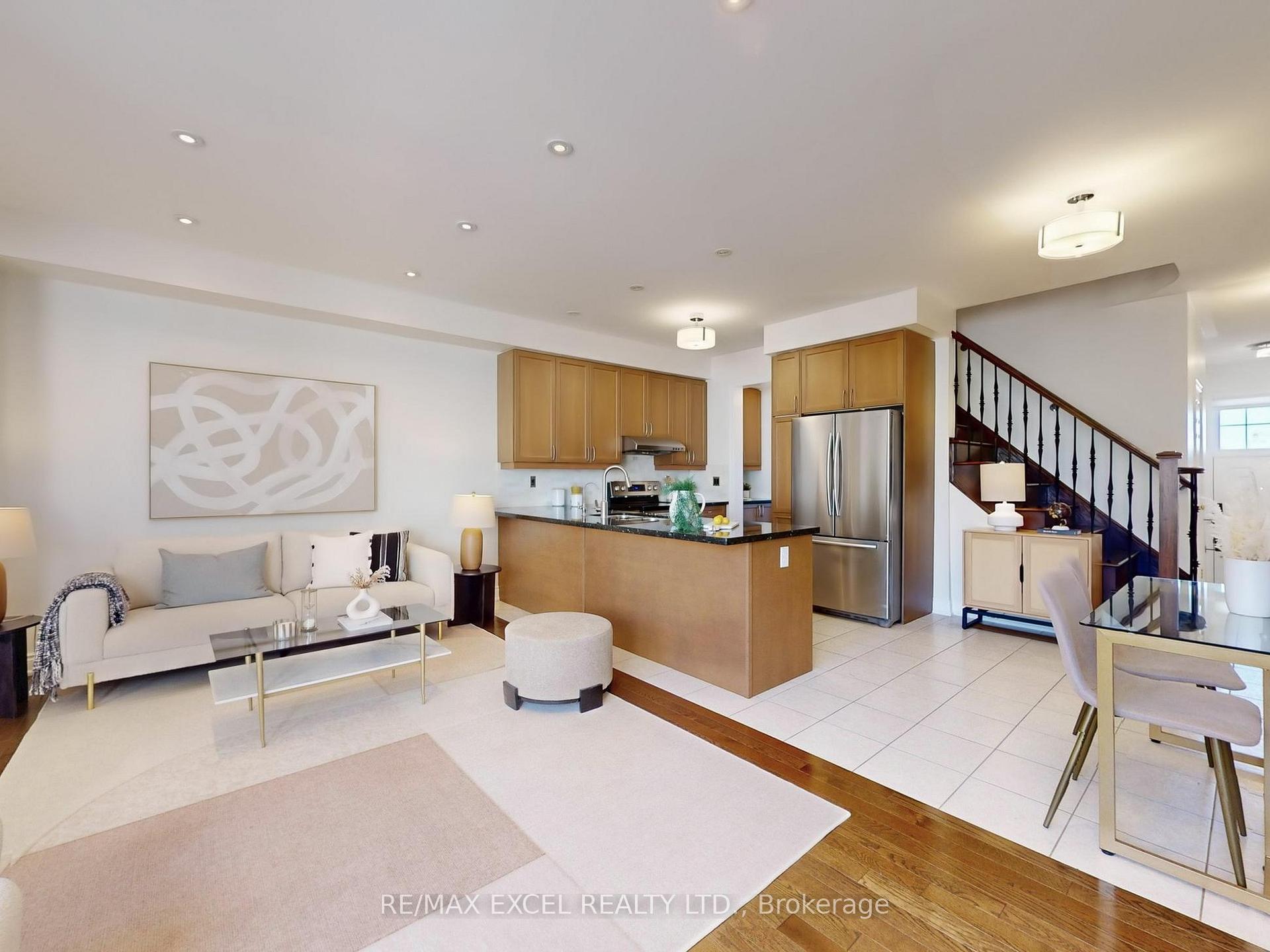 Photo 6 of 10327 Woodbine Avenue, Markham, Cathedraltown — HOMEH