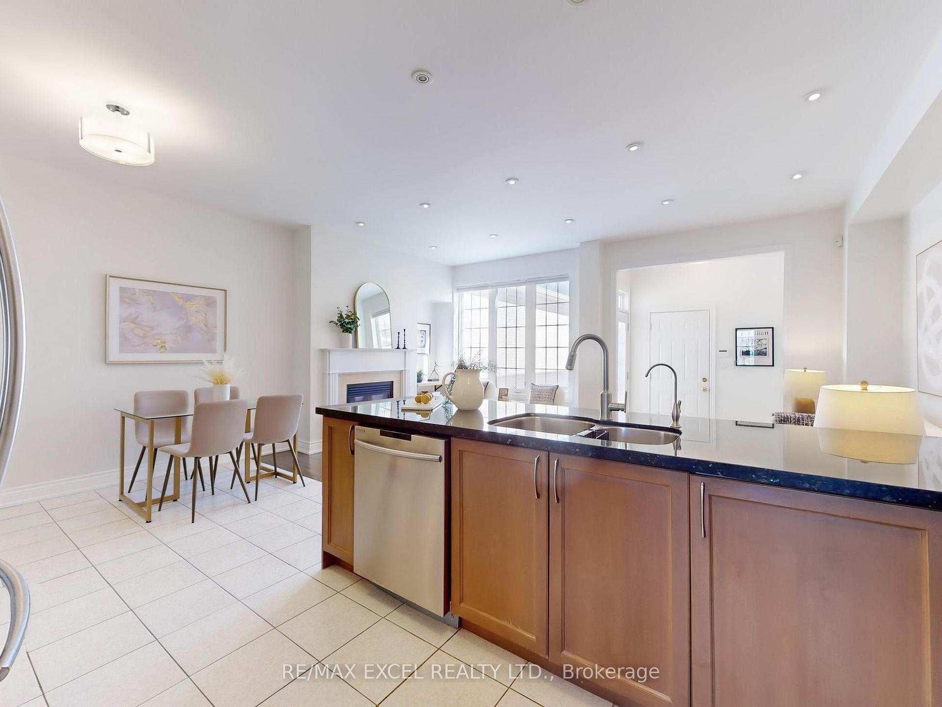 Photo 8 of 10327 Woodbine Avenue, Markham, Cathedraltown — HOMEH