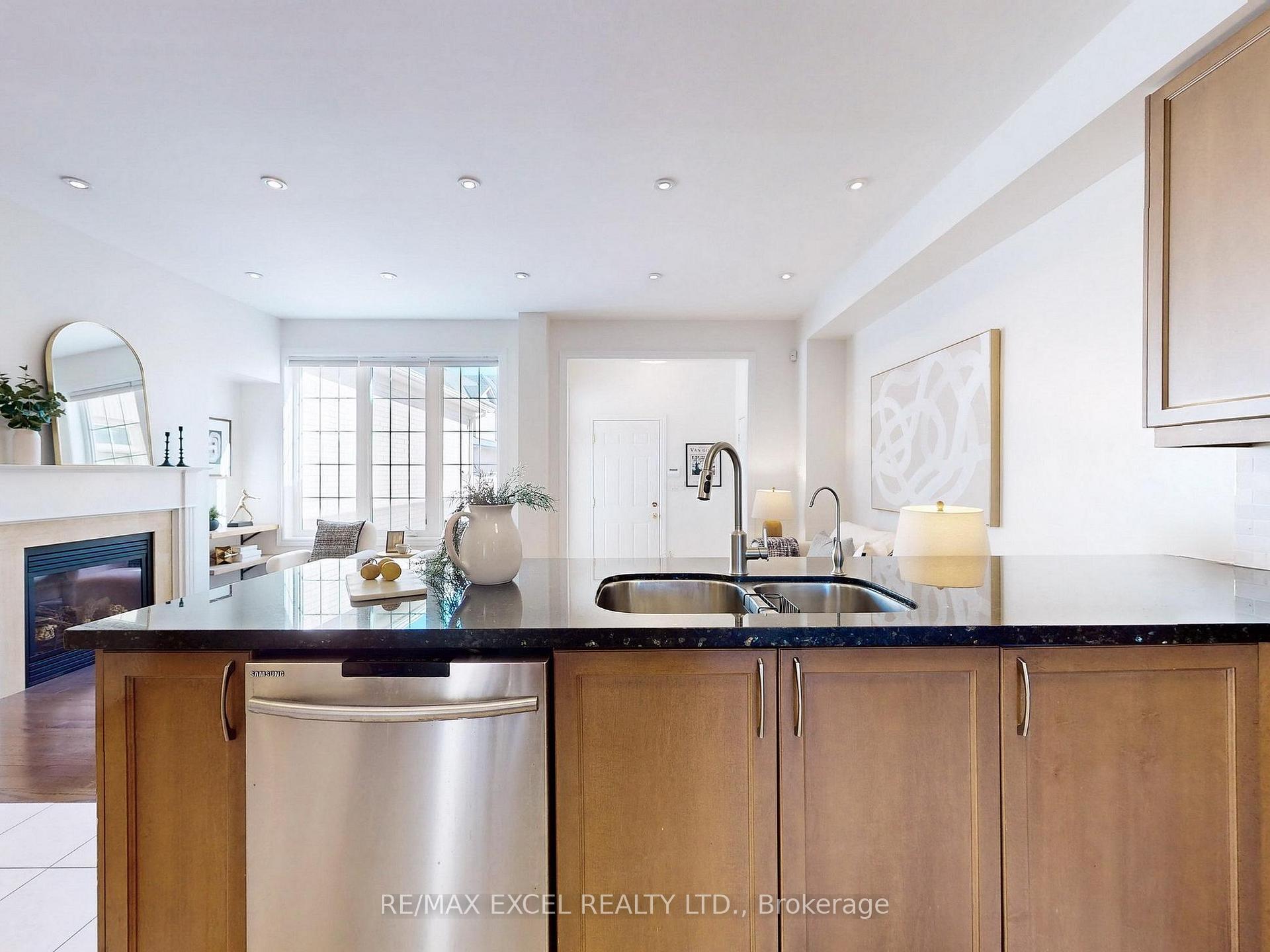 Photo 9 of 10327 Woodbine Avenue, Markham, Cathedraltown — HOMEH