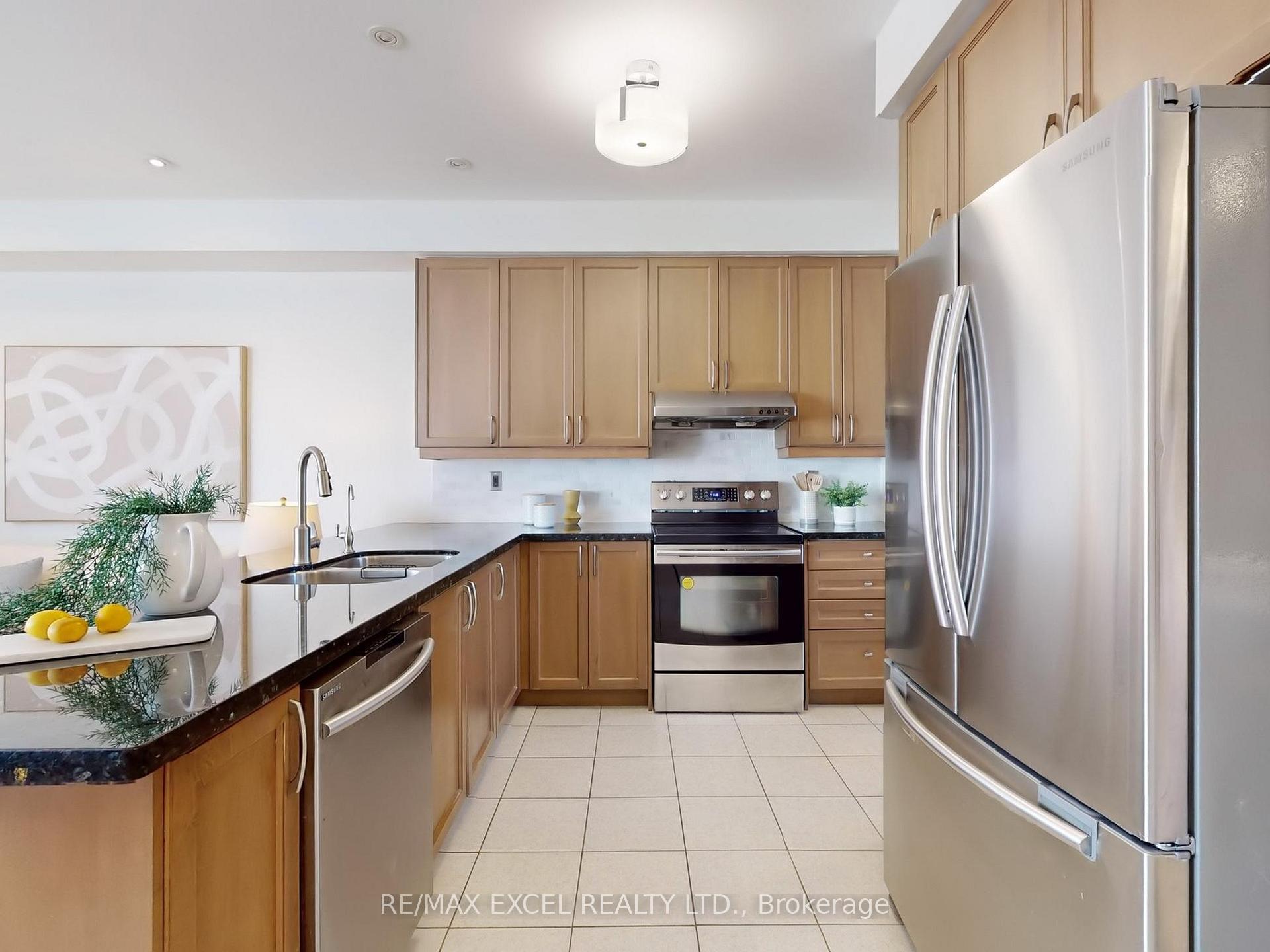 Photo 10 of 10327 Woodbine Avenue, Markham, Cathedraltown — HOMEH