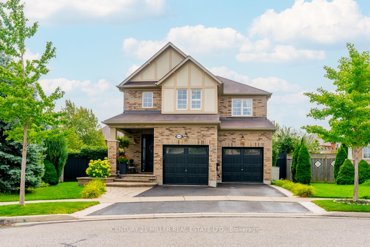 Photo 2 of 444 Carbert Crescent, Milton, Willmott — HOMEH