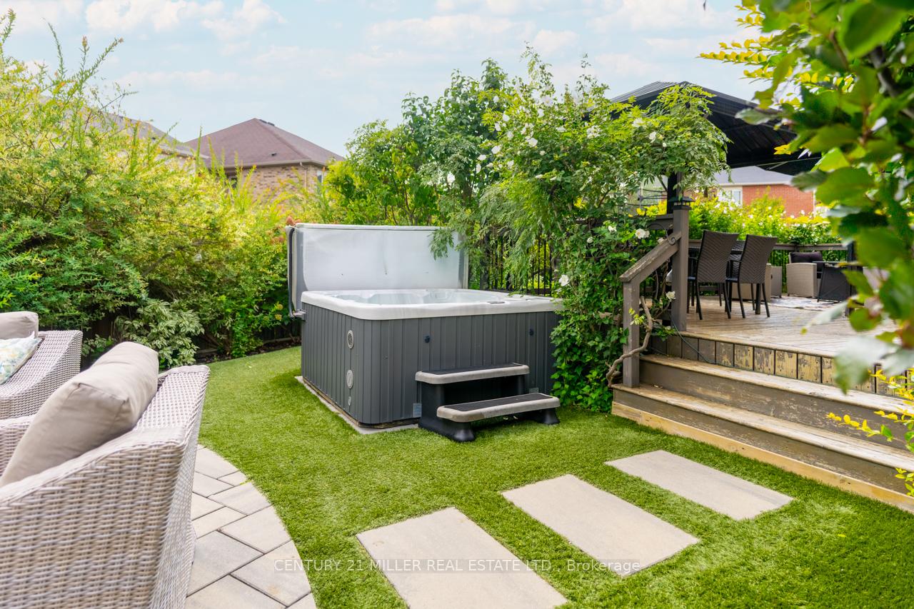 Photo 33 of 444 Carbert Crescent, Milton, Willmott — HOMEH