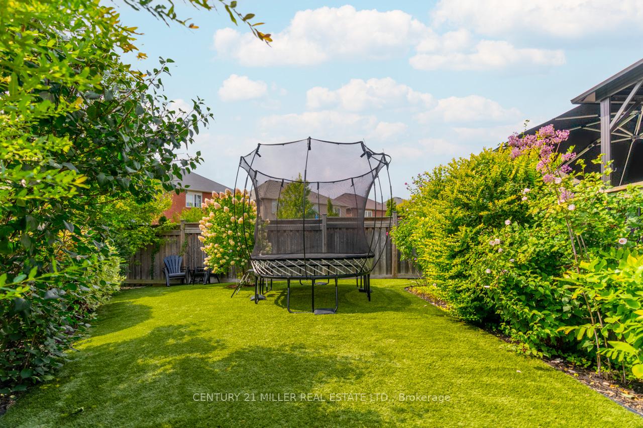 Photo 39 of 444 Carbert Crescent, Milton, Willmott — HOMEH