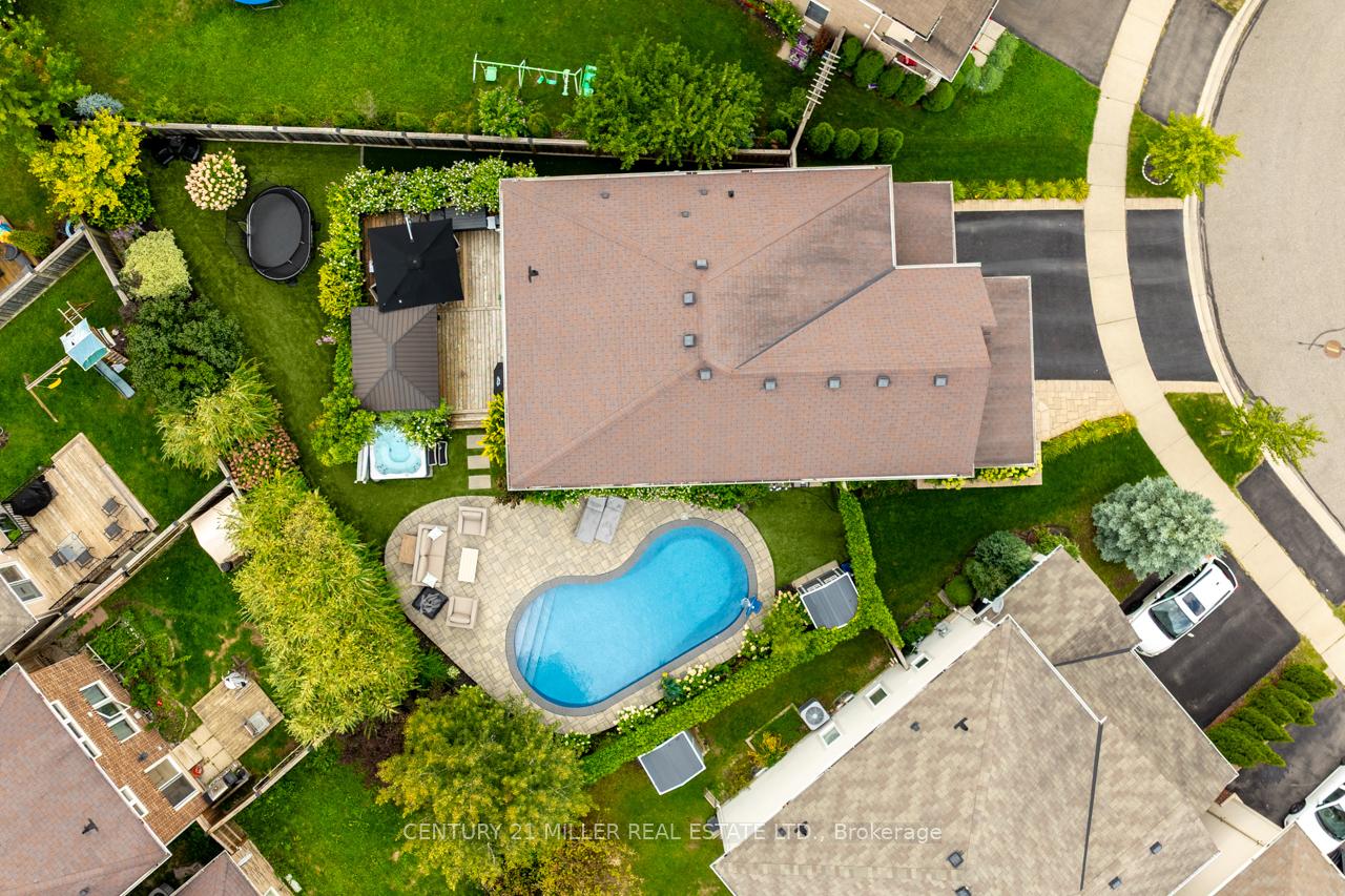 Photo 41 of 444 Carbert Crescent, Milton, Willmott — HOMEH