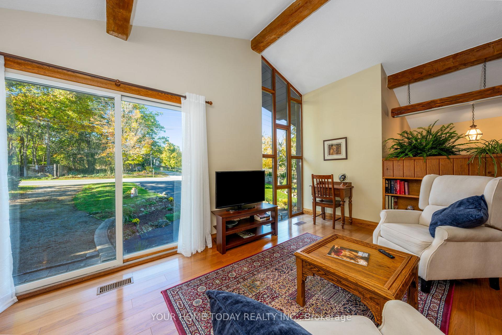 Photo 10 of 8519 Guelph Line, Milton, Campbellville — HOMEH