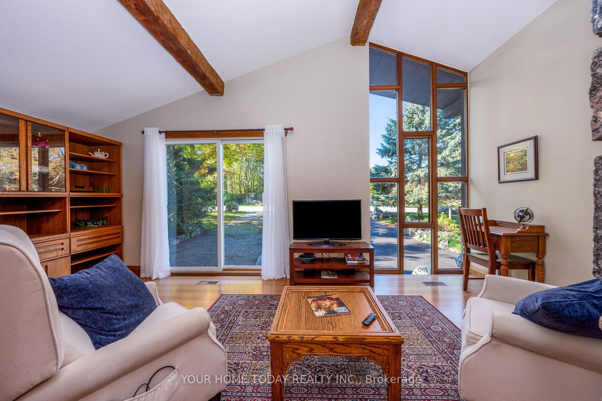 Photo 12 of 8519 Guelph Line, Milton, Campbellville — HOMEH