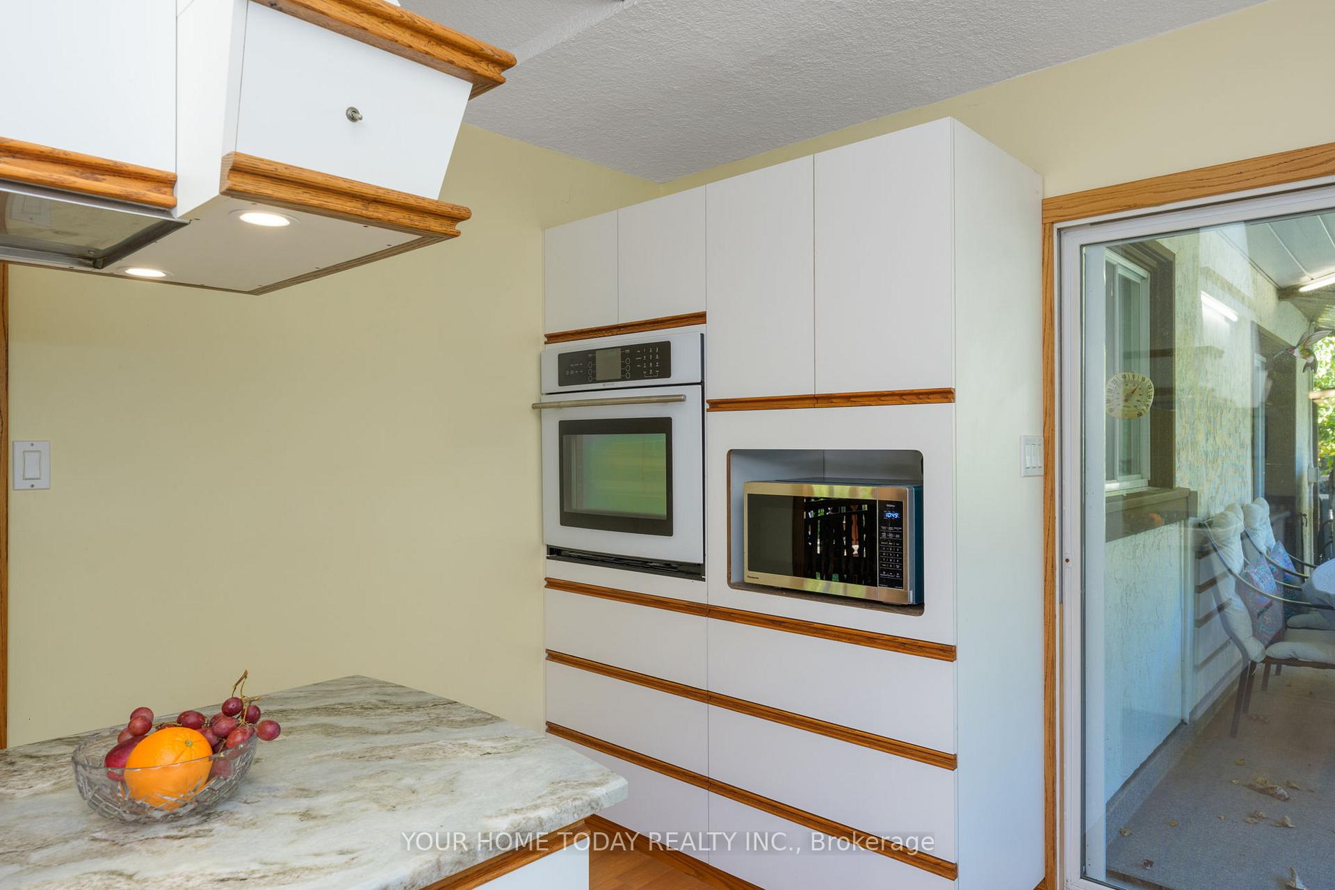 Photo 18 of 8519 Guelph Line, Milton, Campbellville — HOMEH