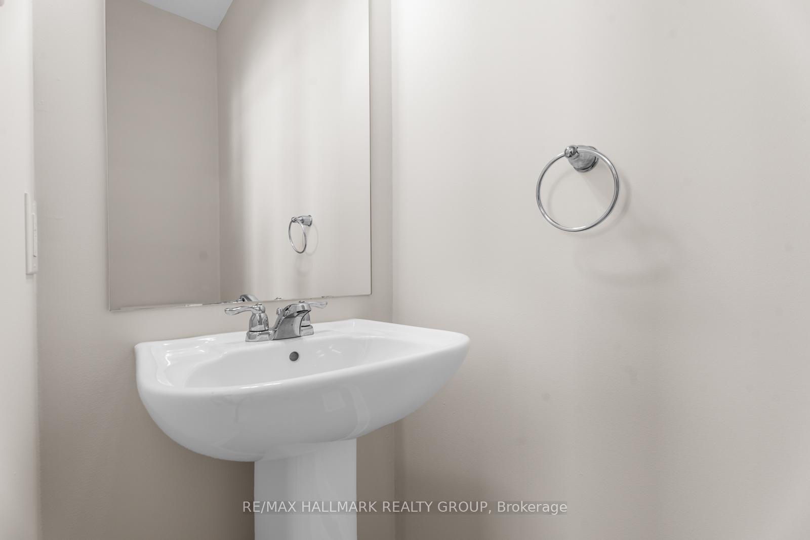 Photo 6 of 60 Solaris Drive, Ottawa, Kanata - Emerald Meadows/Trailwest — HOMEH