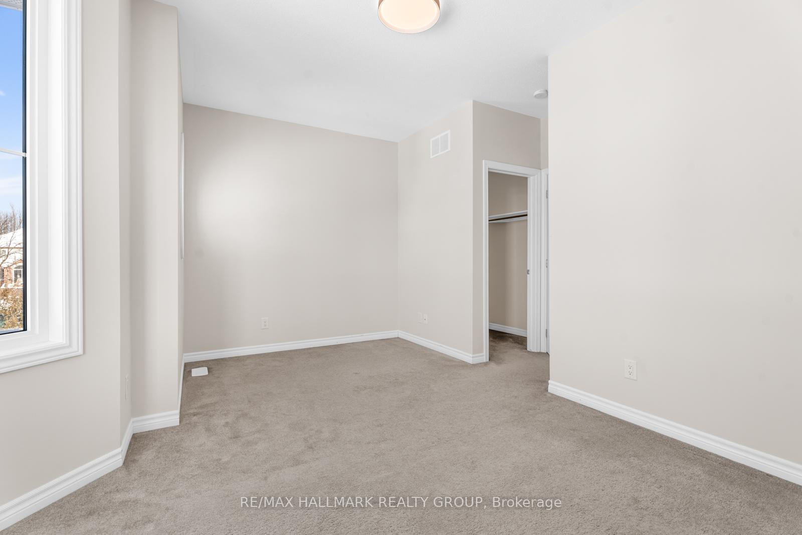 Photo 20 of 60 Solaris Drive, Ottawa, Kanata - Emerald Meadows/Trailwest — HOMEH