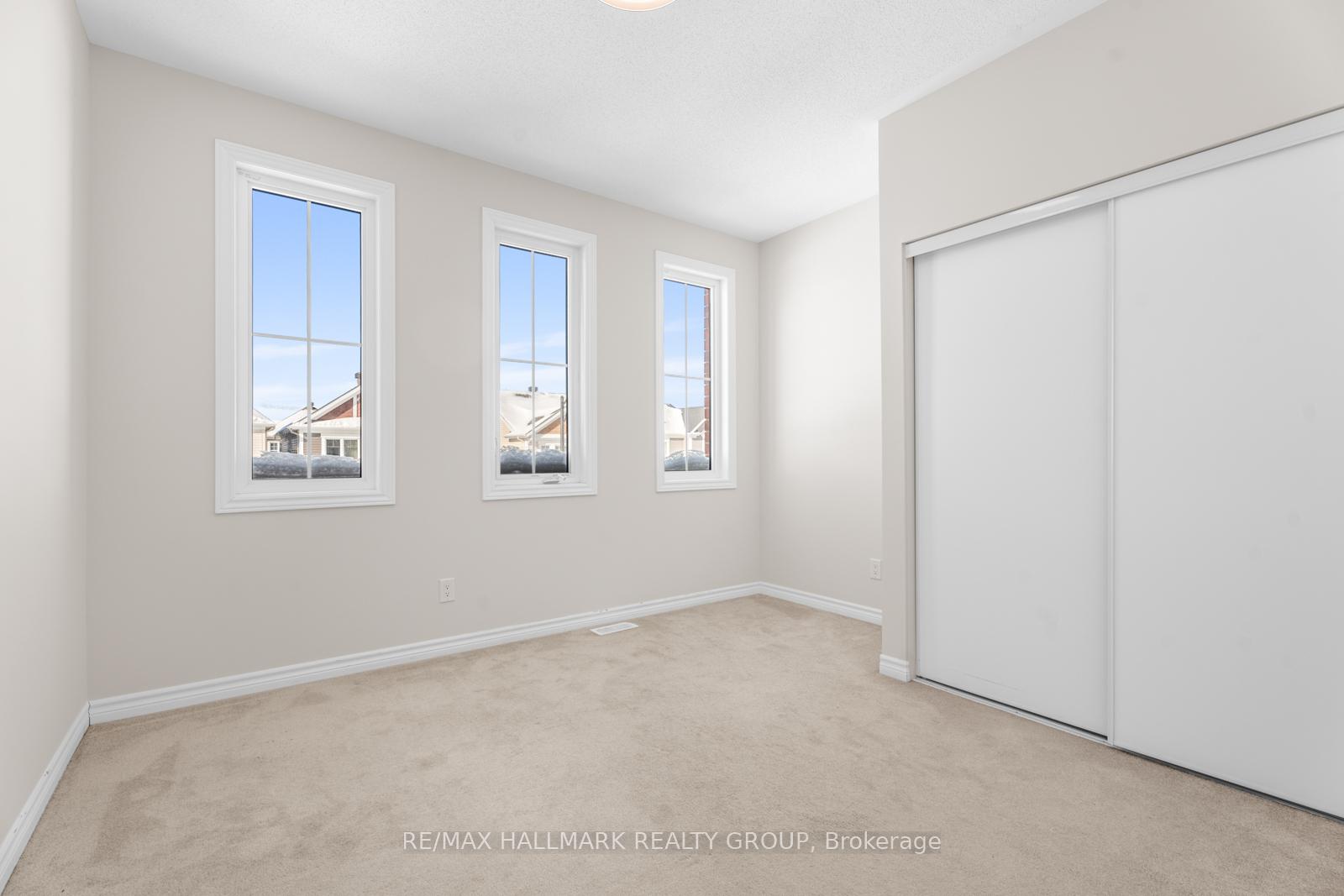 Photo 22 of 60 Solaris Drive, Ottawa, Kanata - Emerald Meadows/Trailwest — HOMEH